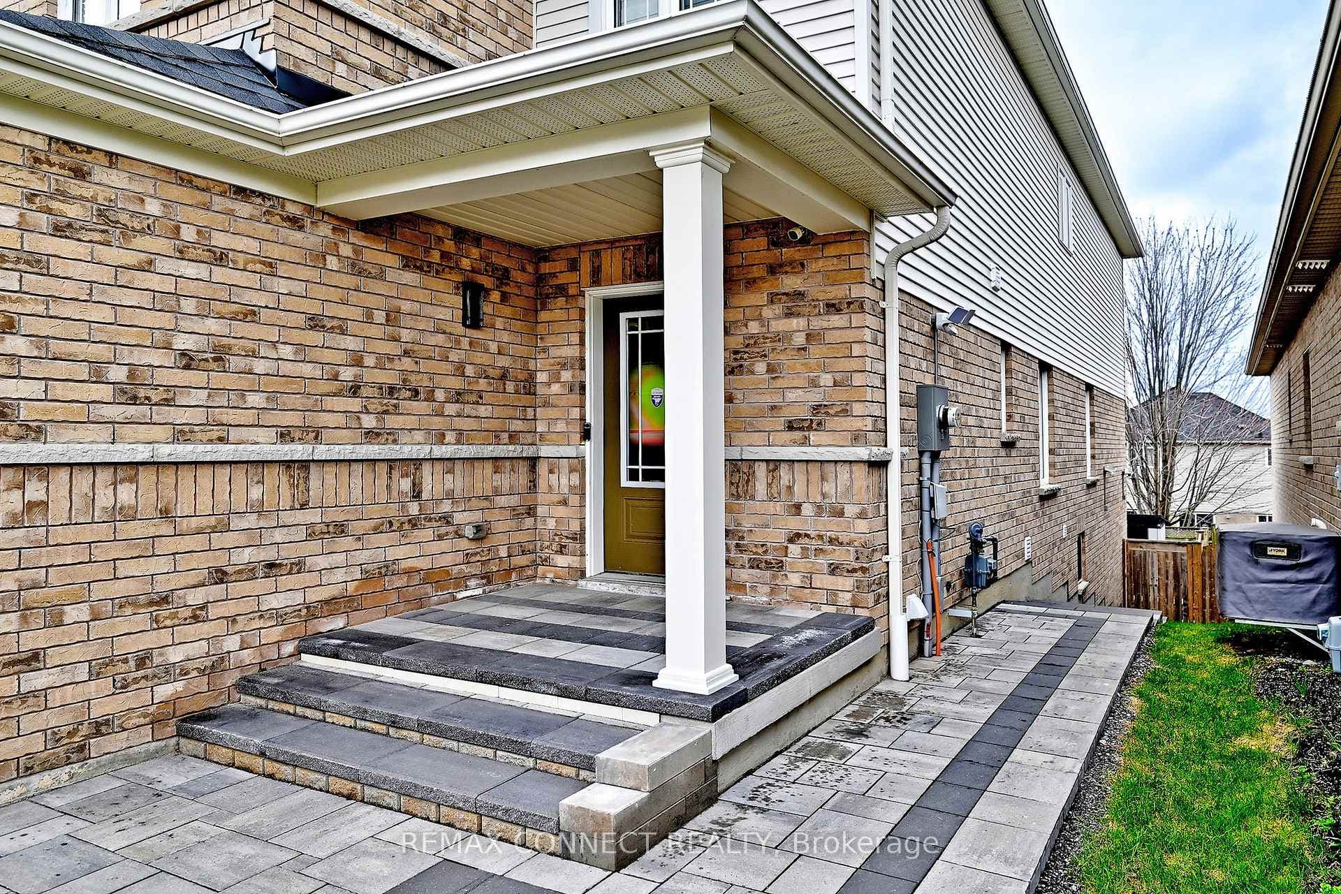 1788 Shelburne Street photo 3