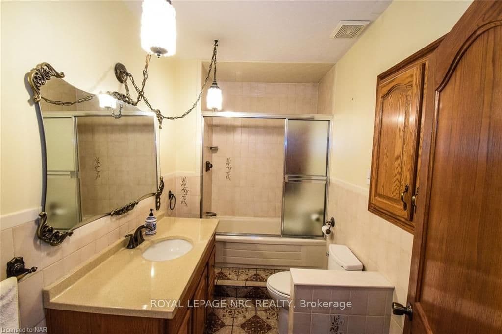 Main floor bathroom.
