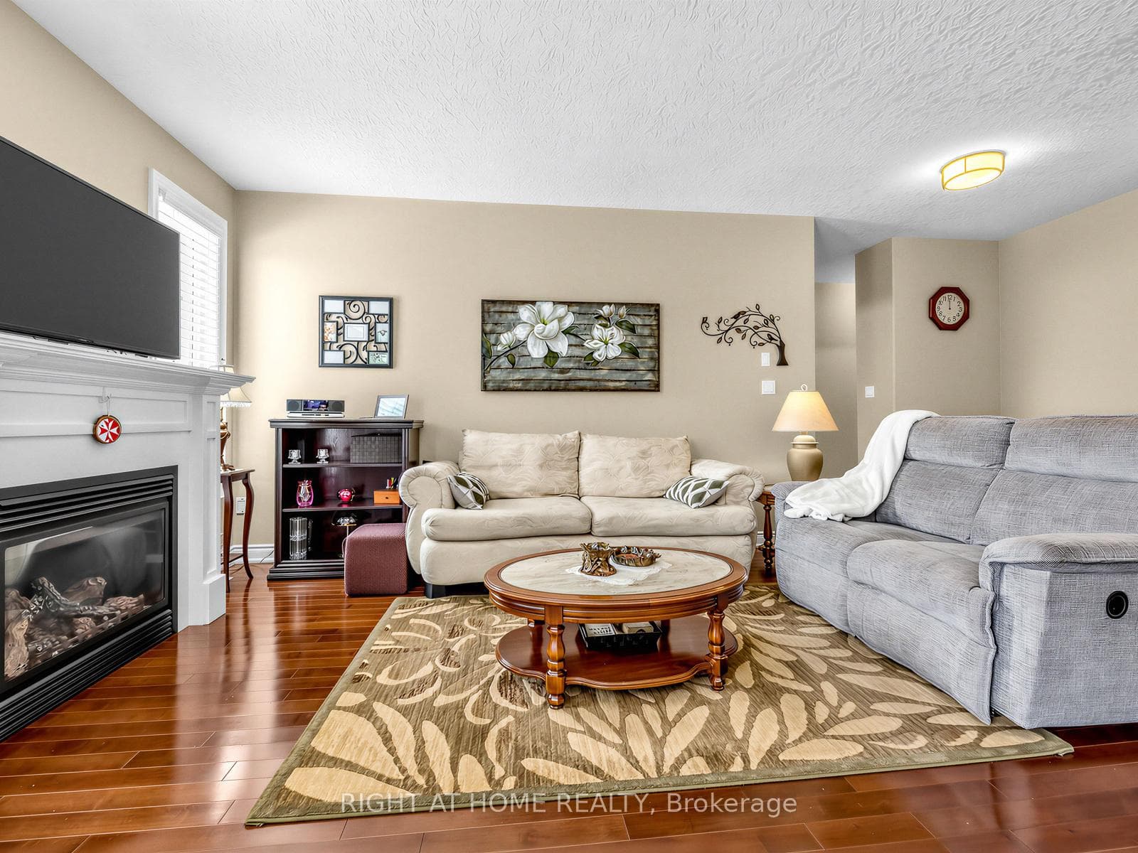 826 Booth Avenue photo 20