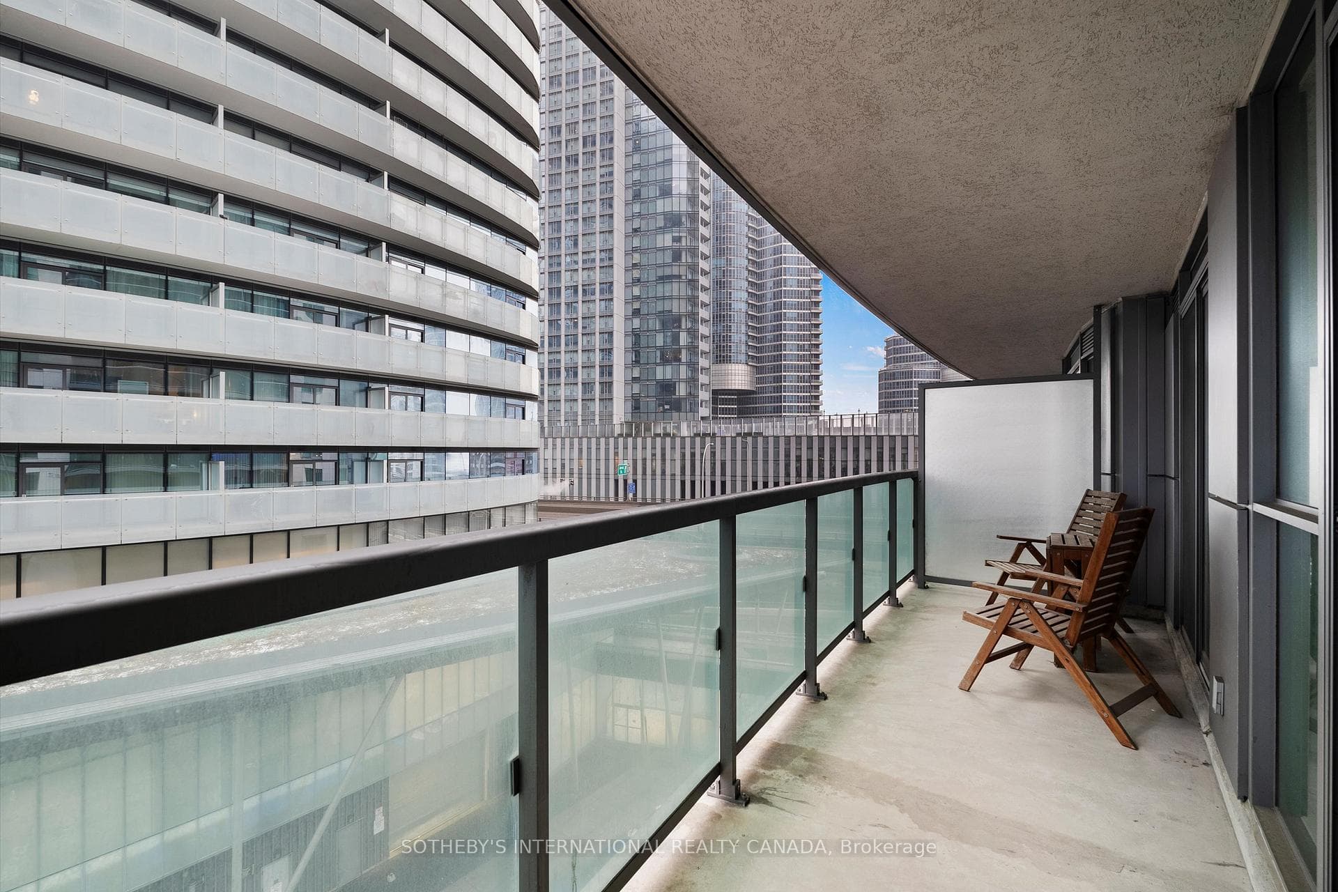 19 Grand Trunk Crescent Unit 707 photo 20