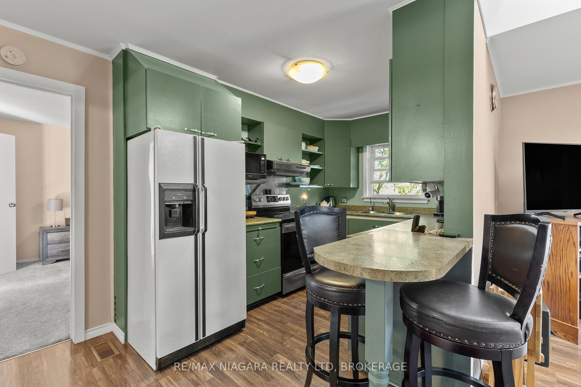 7931 Watson Street photo 10