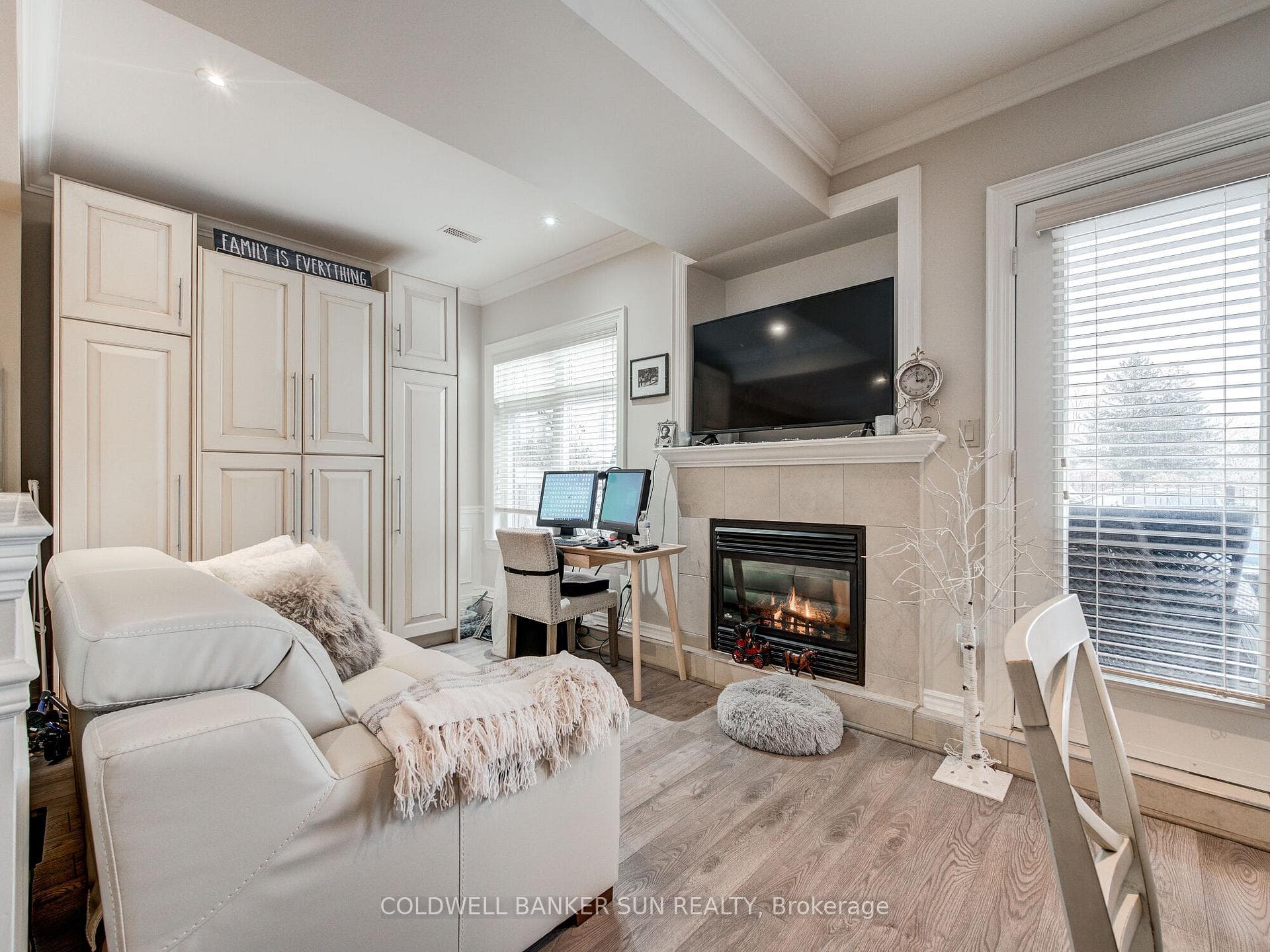8283 KIPLING Avenue photo 6