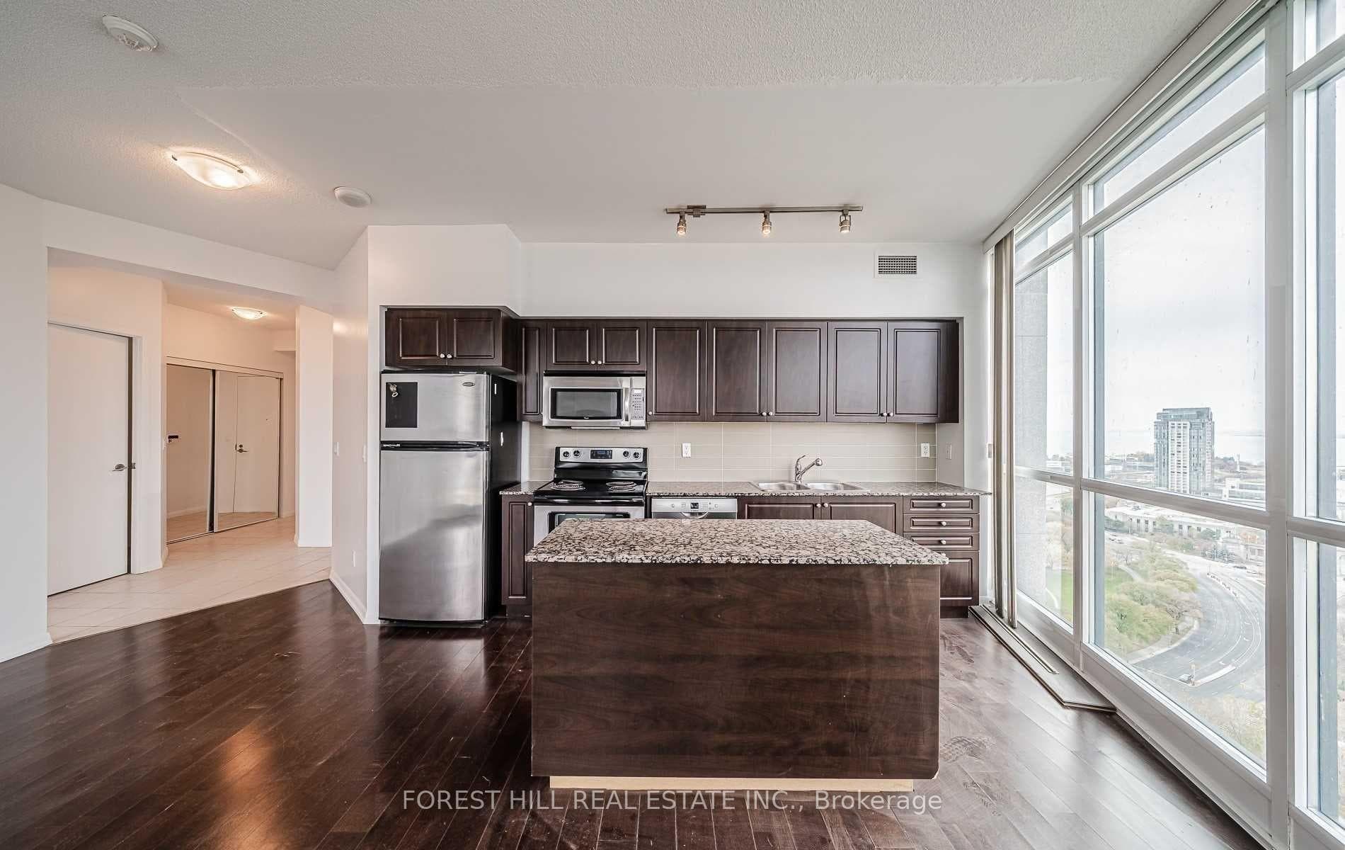 215 Fort York Boulevard Unit 2910 photo 18