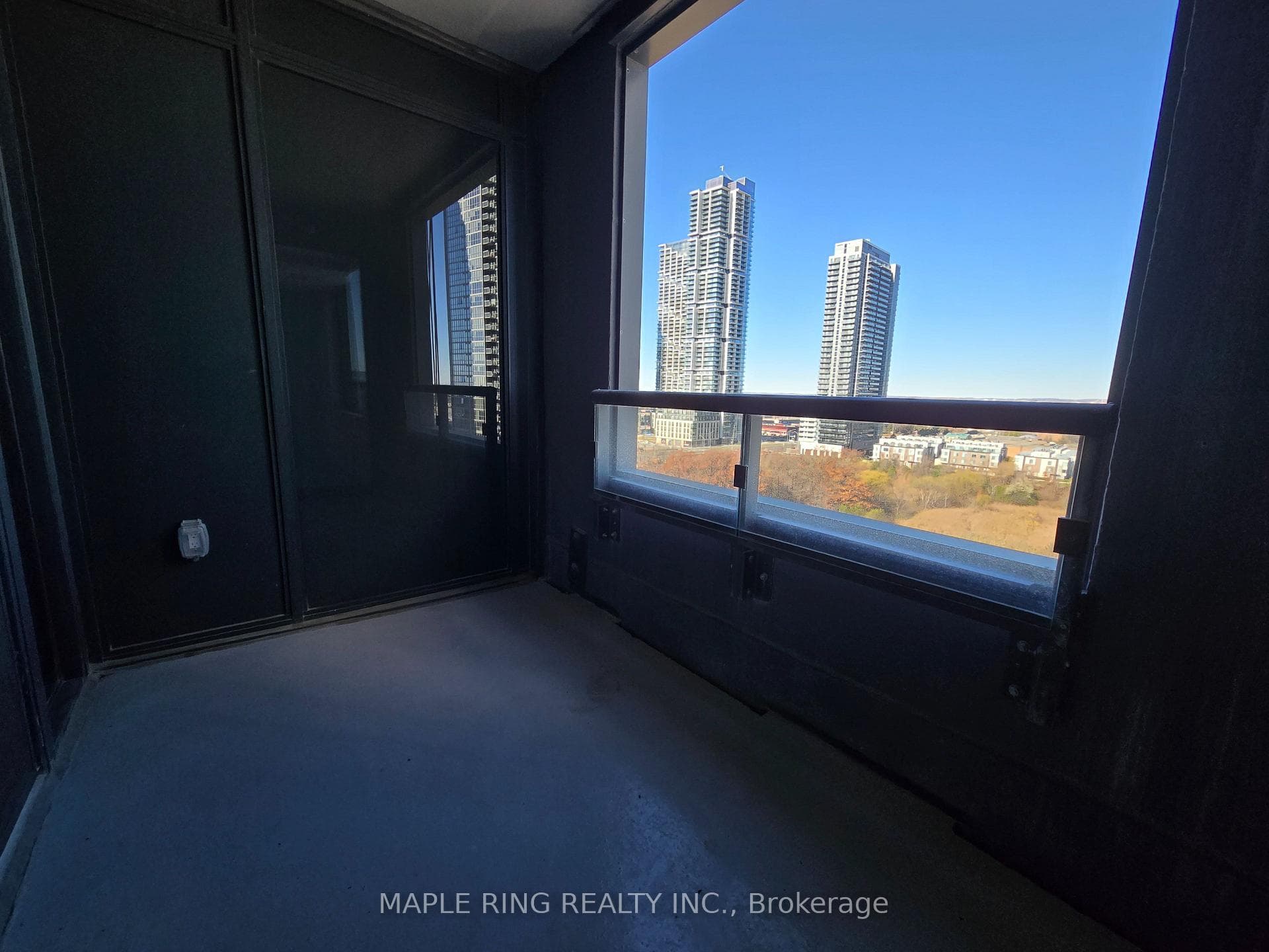2920 Highway 7 Road Unit 1103 photo 12