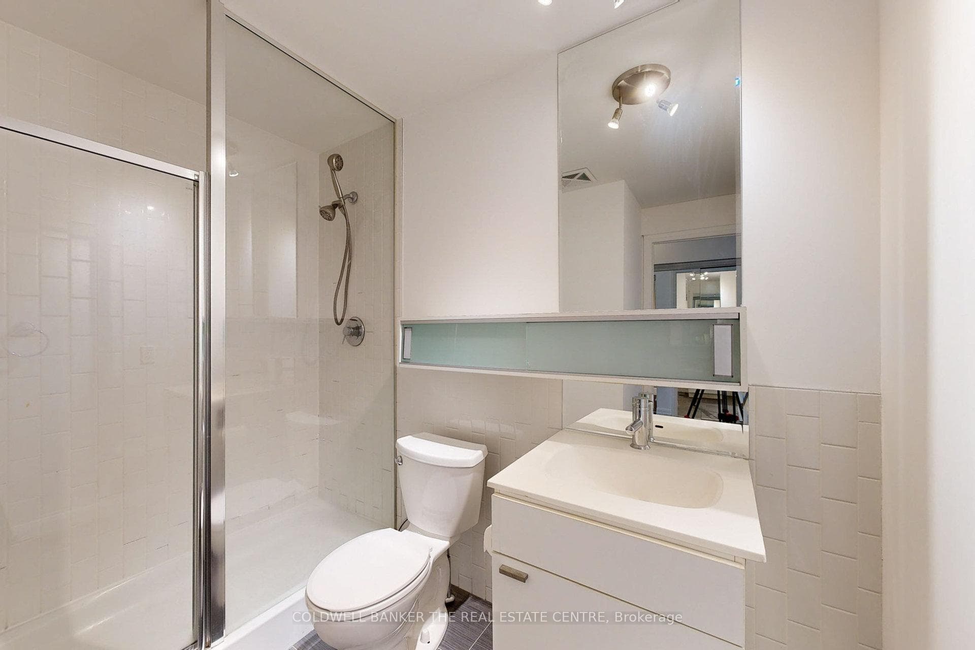 2nd Washroom