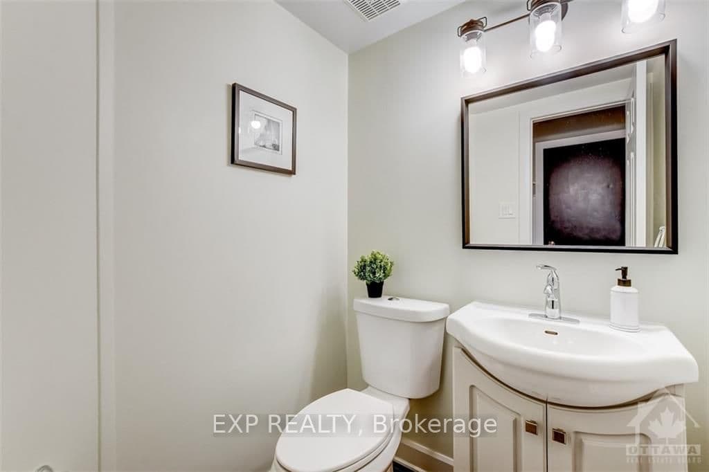 38 OAKHAVEN photo 13