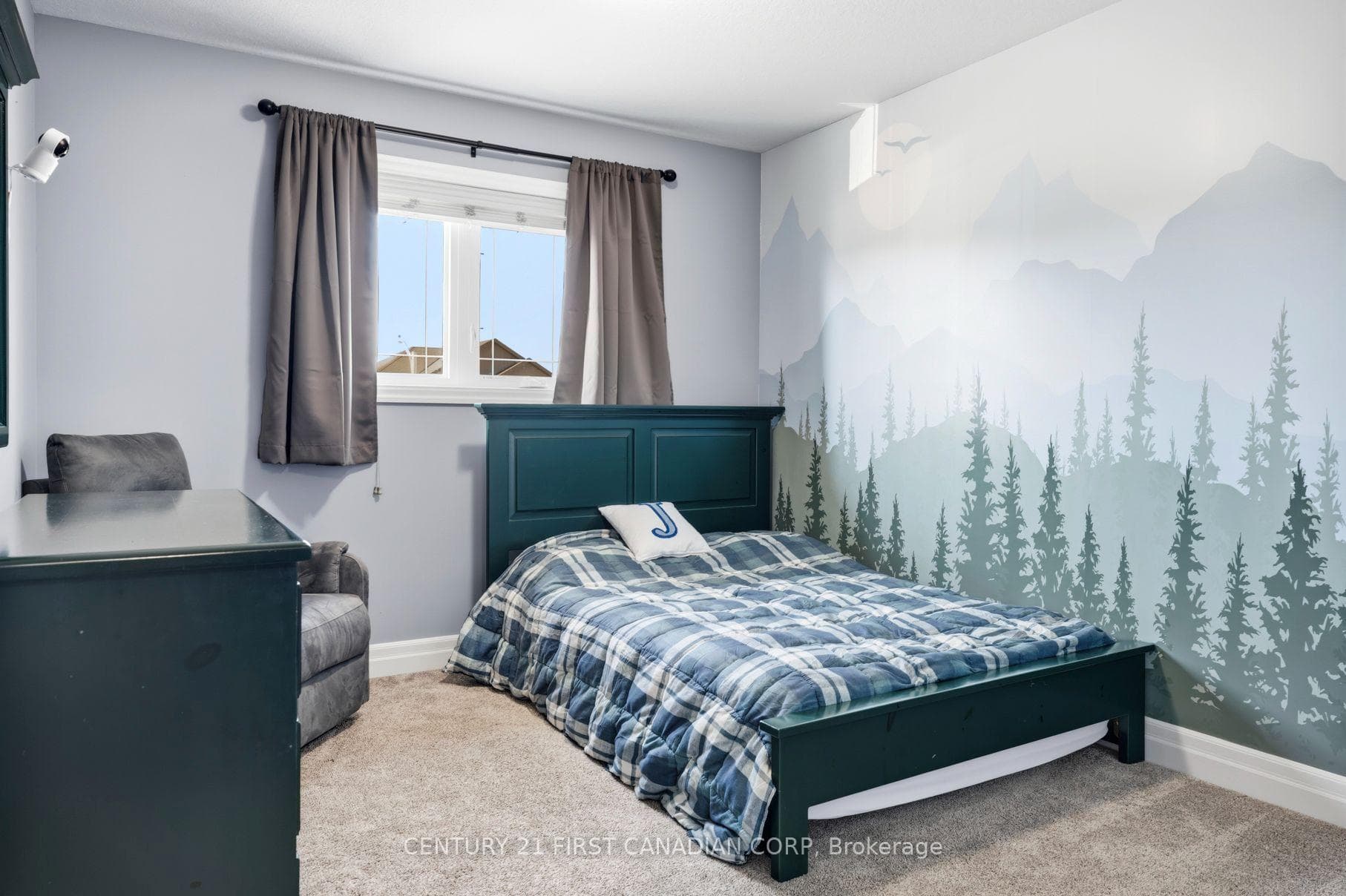 182 Gilmour Drive photo 18