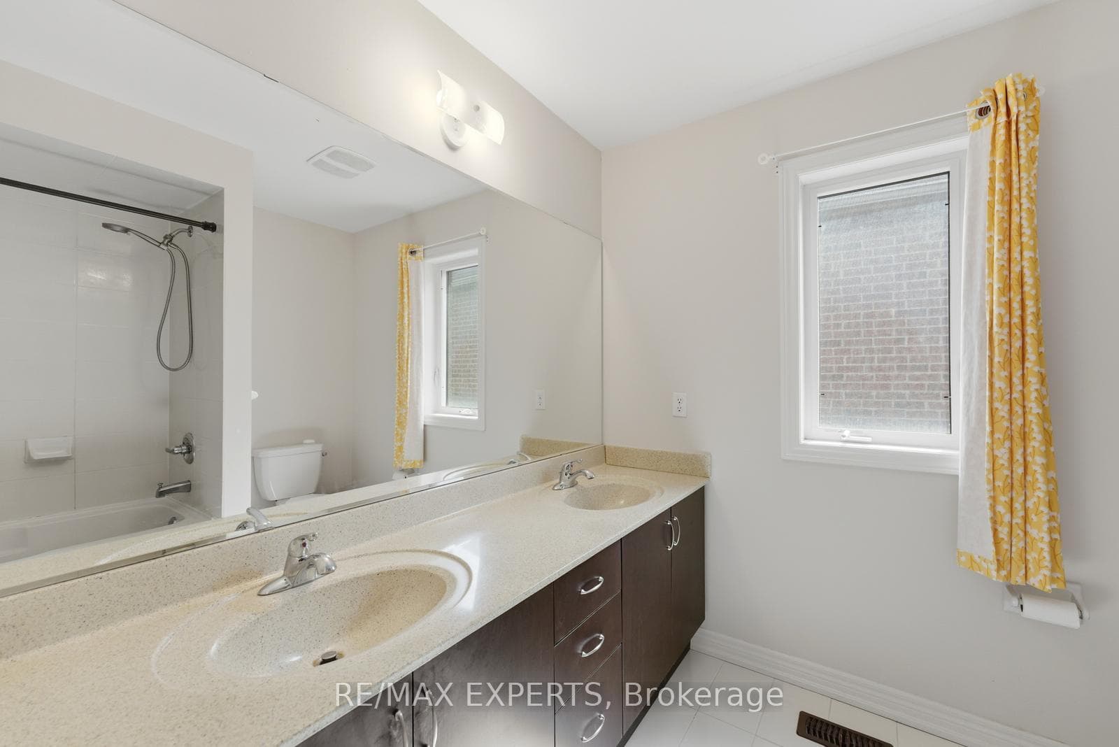 847 Memorial Circle photo 25