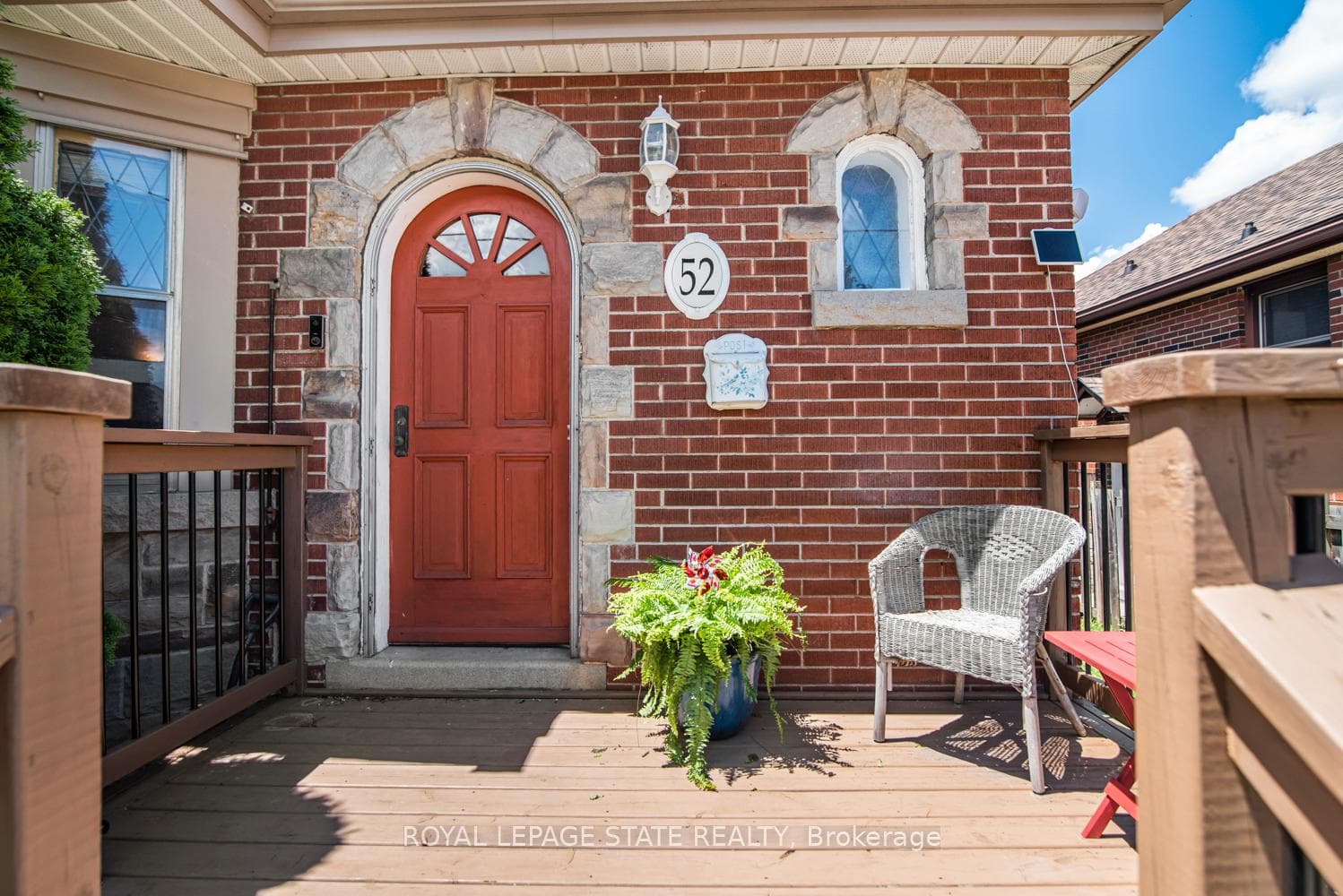 52 Cameron Avenue photo 4