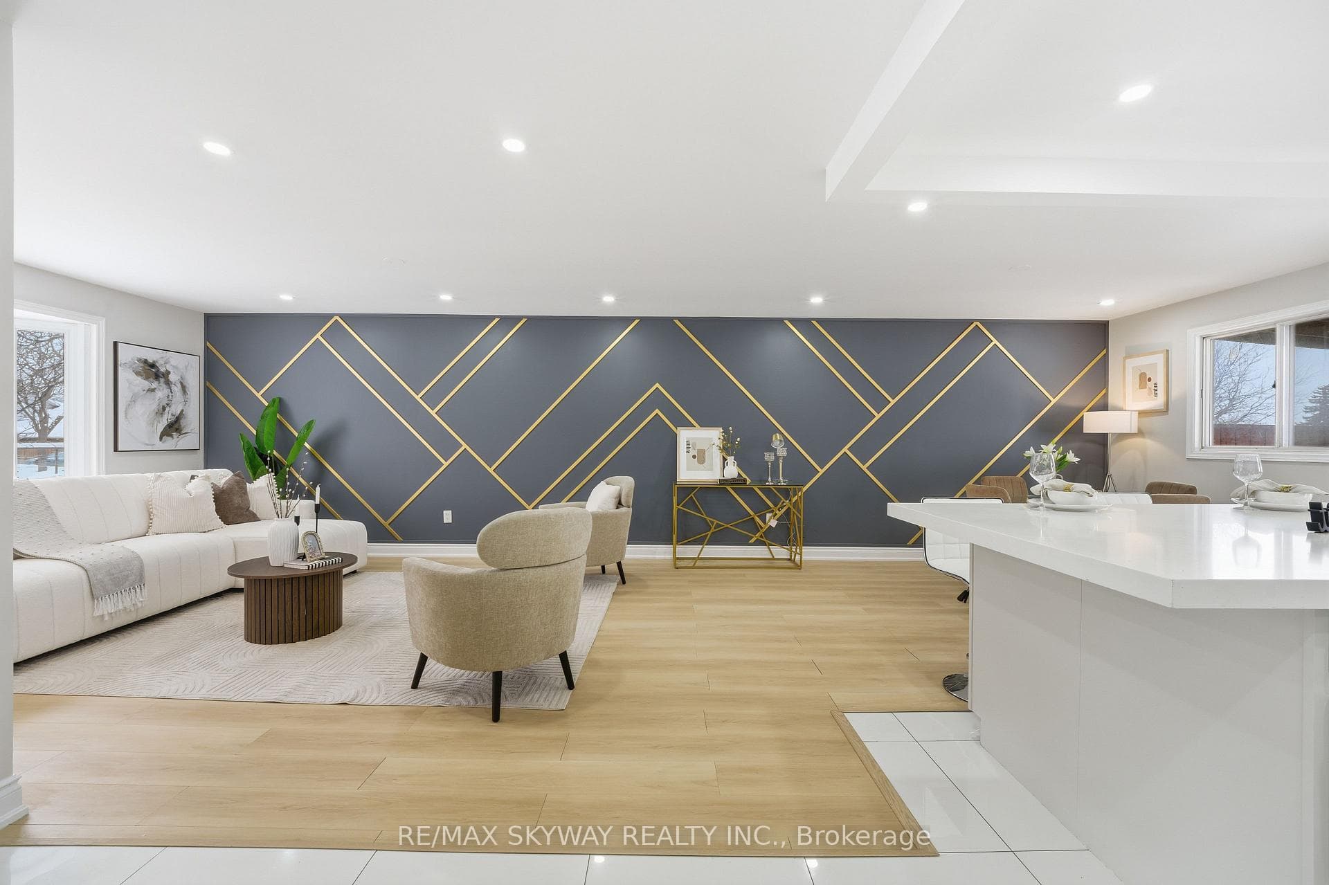 212 Rutherford Road photo 4