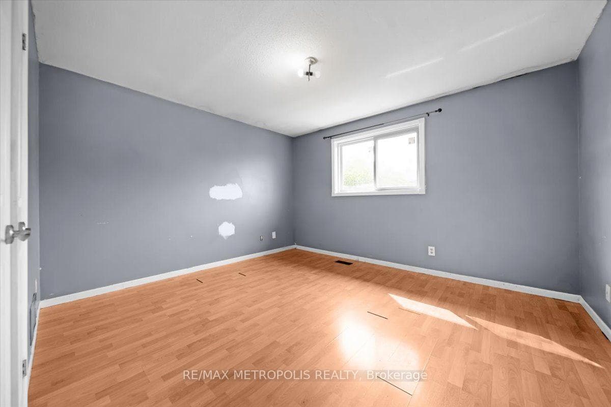 39 Jellicoe Crescent photo 19