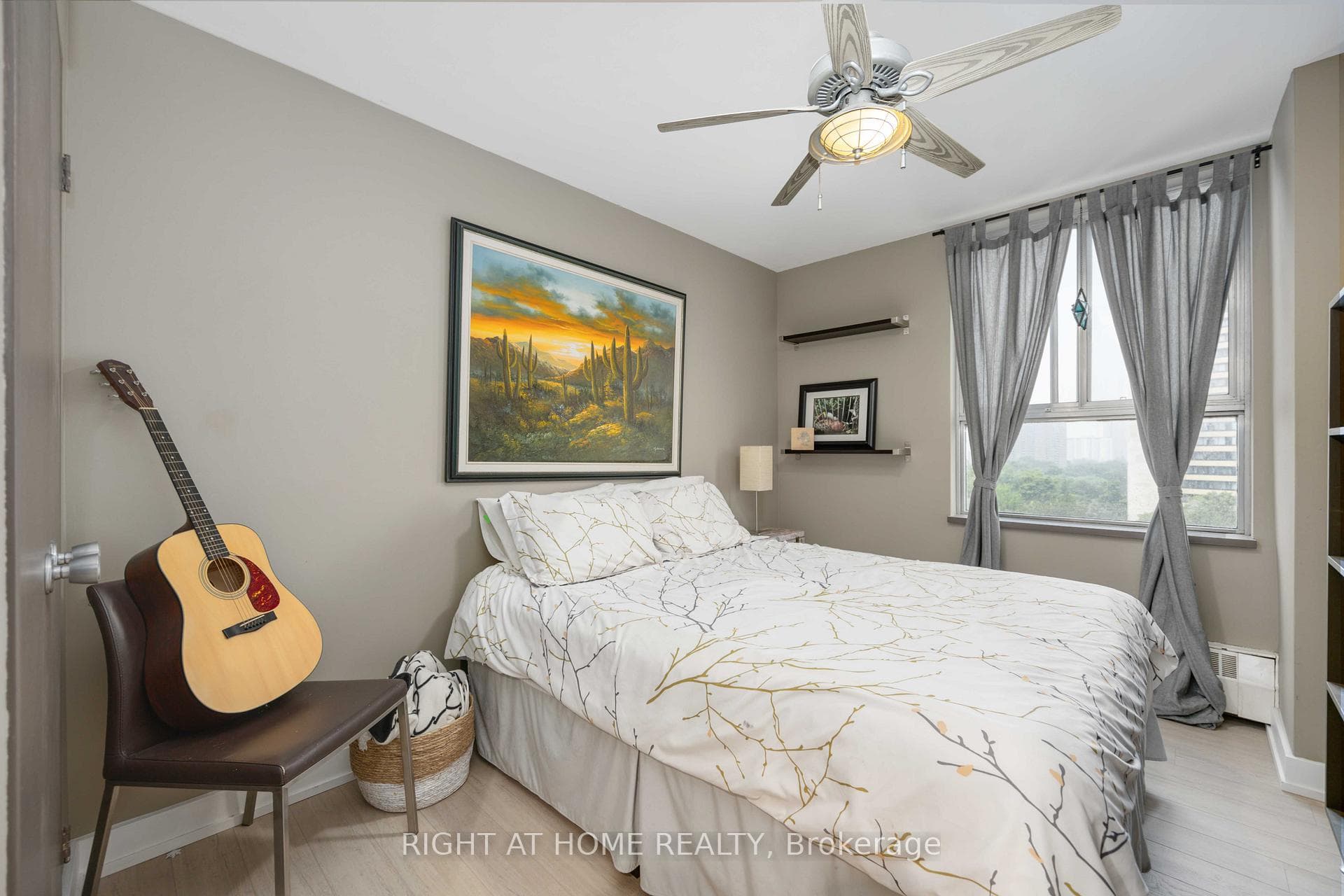 455 Sentinel Road Unit 810 photo 20