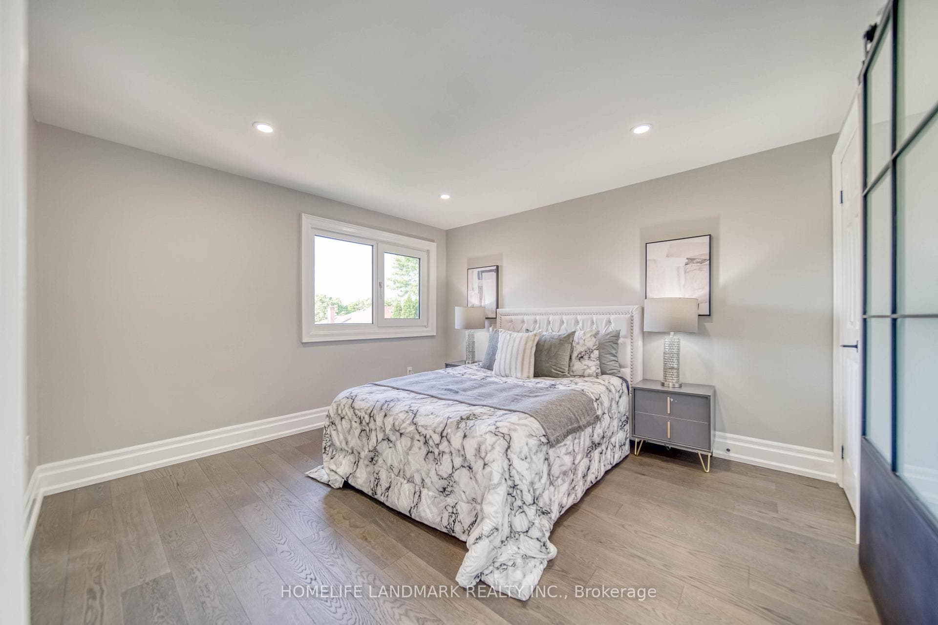 36 Barlow Road photo 27