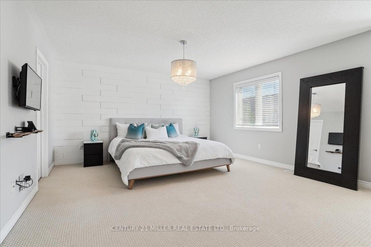 2420 Spring Meadow Way photo 28