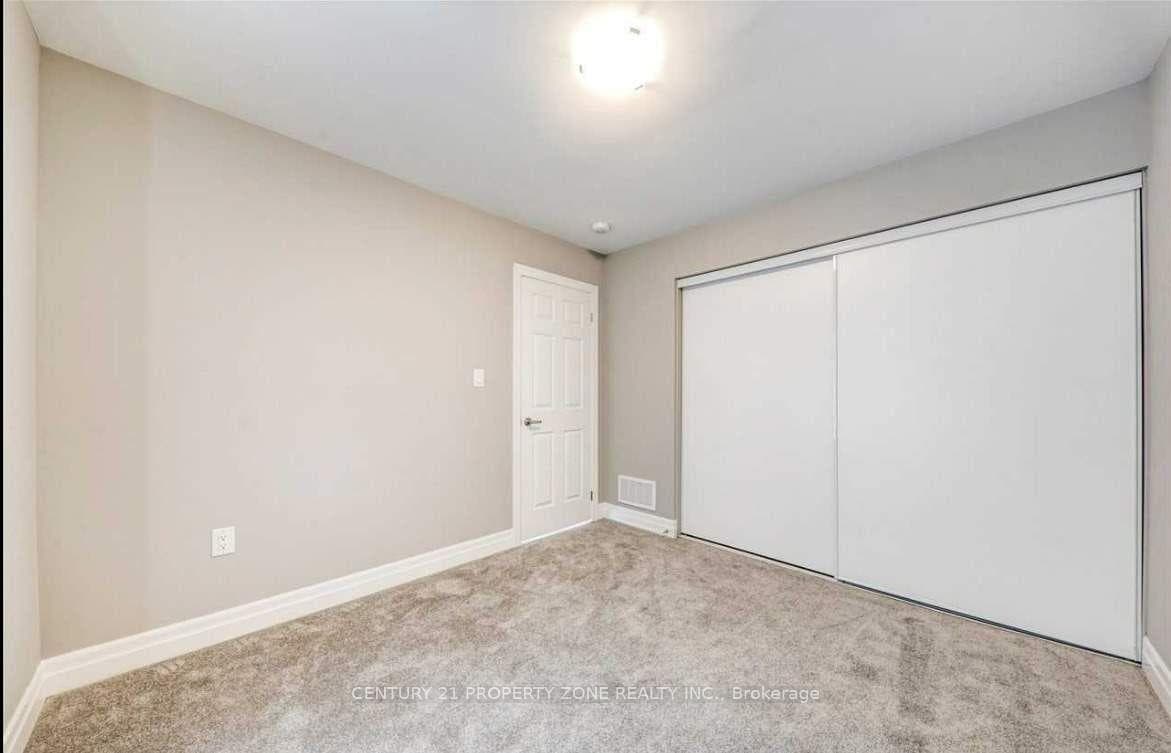417 Gordon Krantz Avenue photo 28