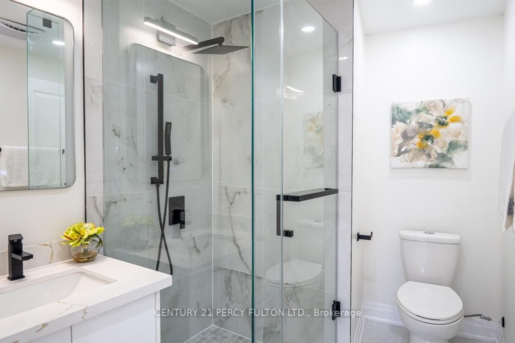 22 Reidmount Avenue photo 25