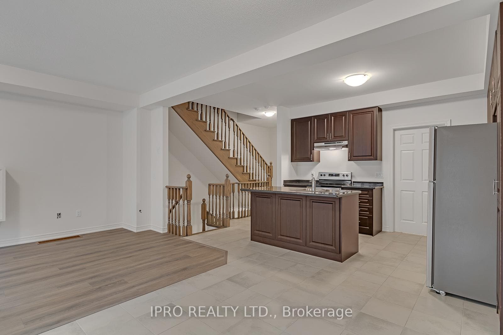 481 Manhattan Common N/A photo 17