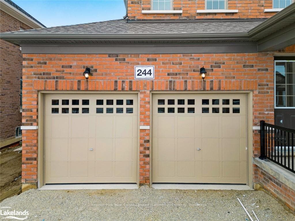 244 DUNCAN Street photo 24