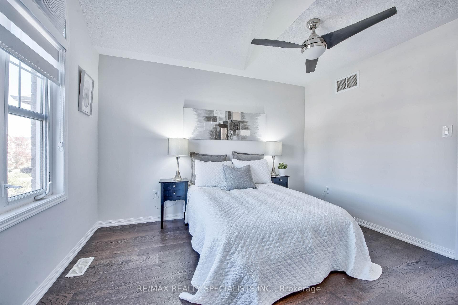 282 Cedric Terrace photo 27