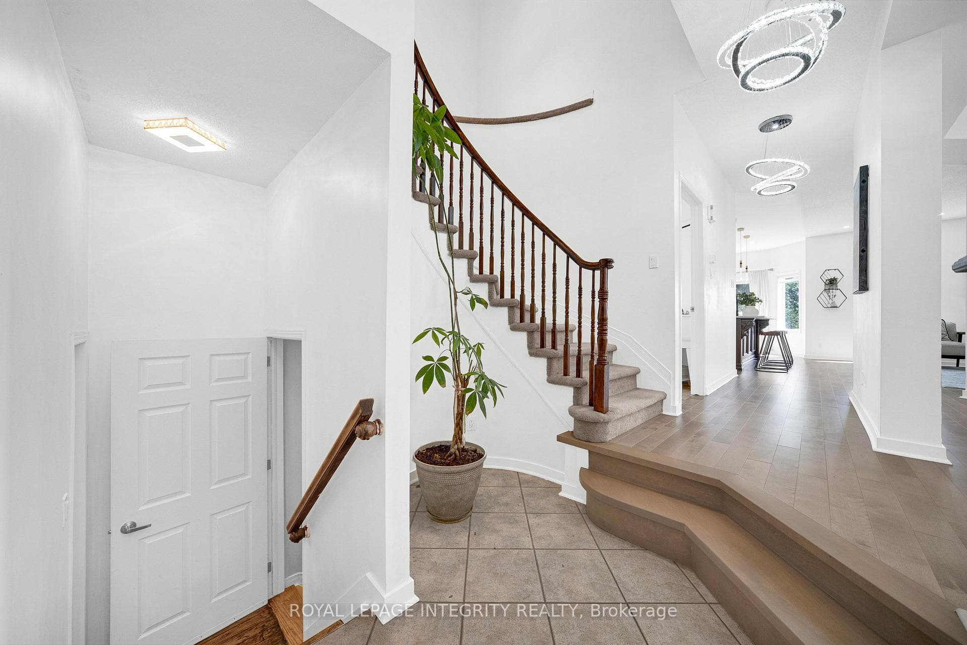 69 Goldridge Drive photo 5