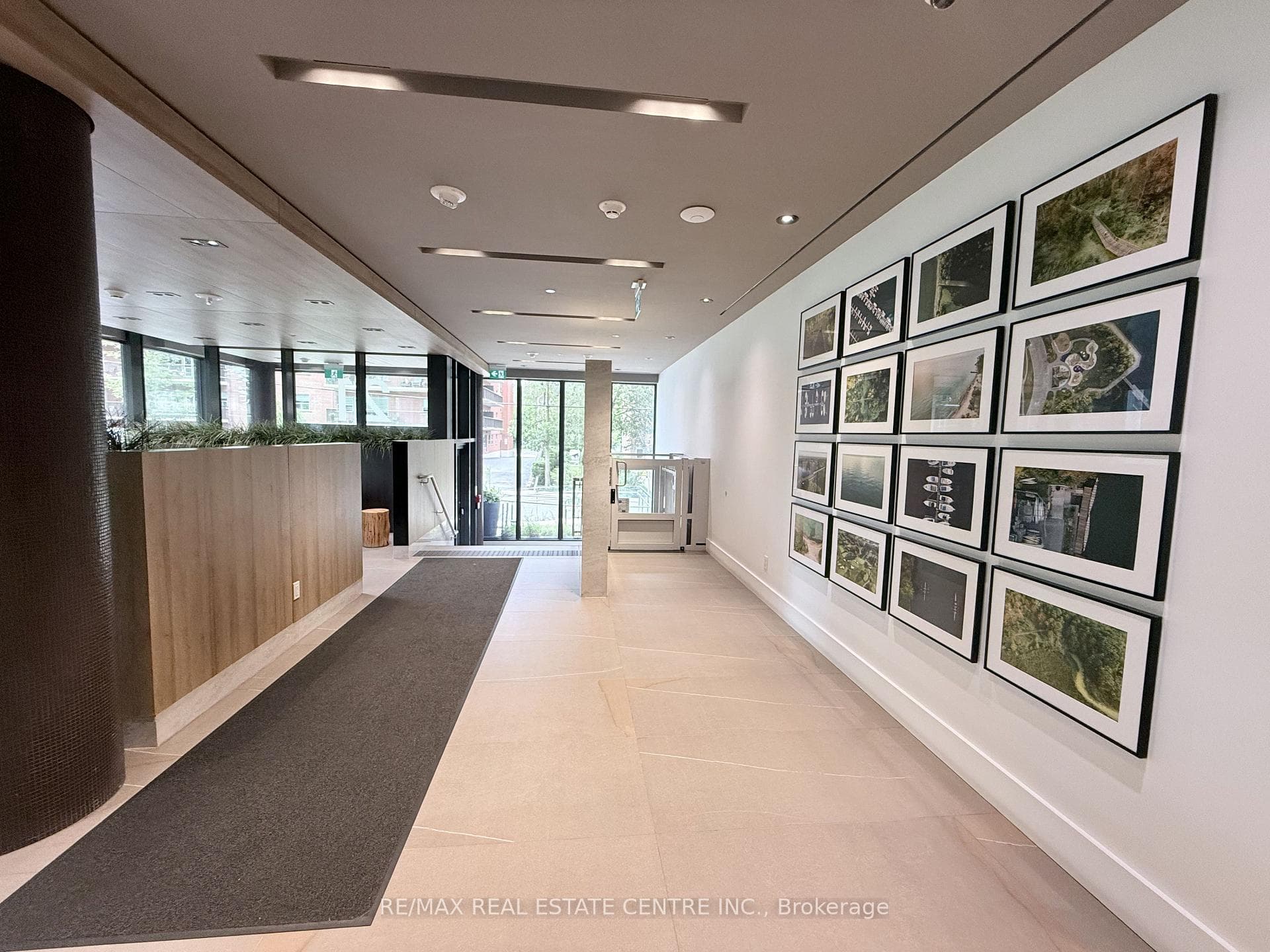 Wheelchair Accessible Lobby
