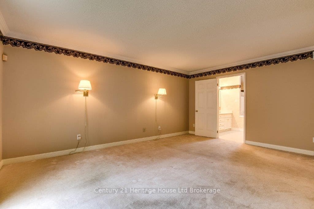 675 Lansdowne Avenue photo 15