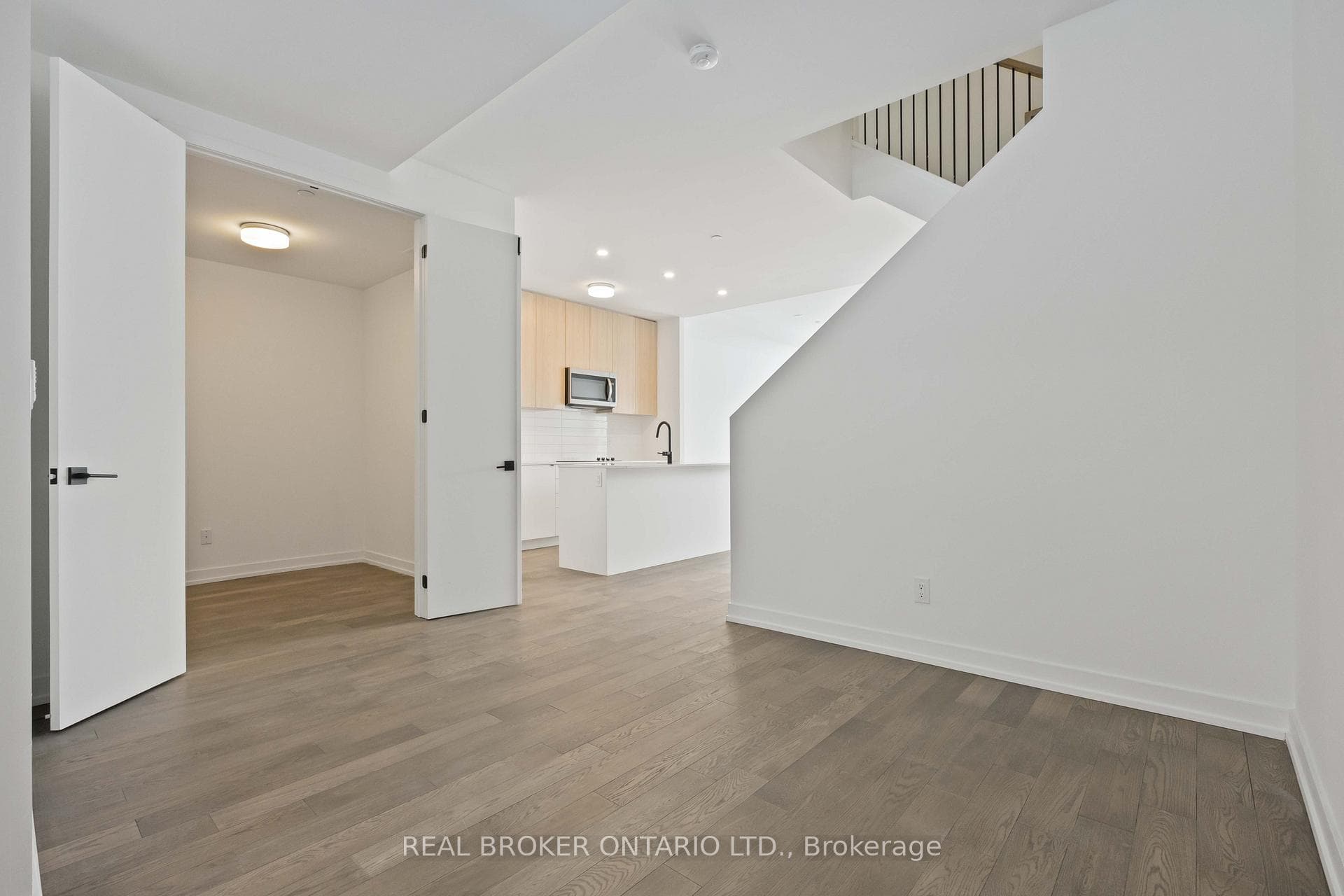 9 Walder Lane Unit 105 photo 5