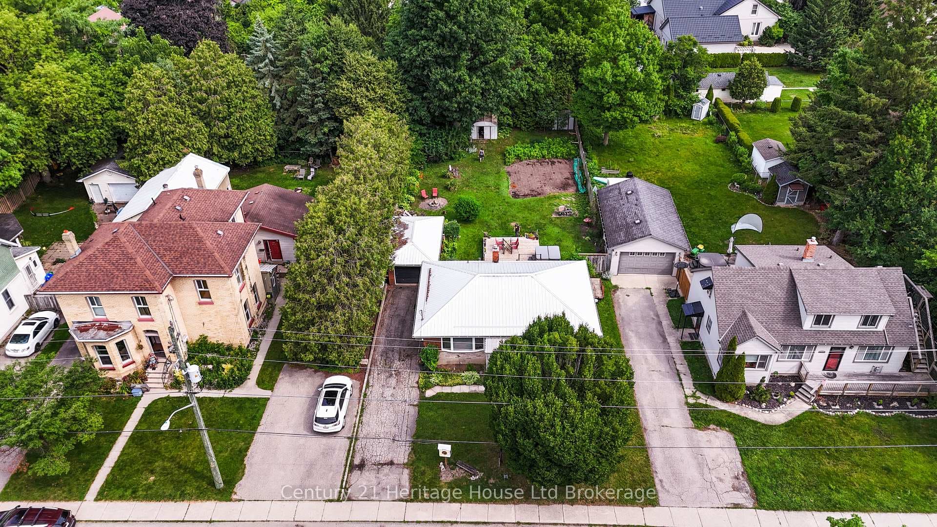 683 College Avenue photo 35