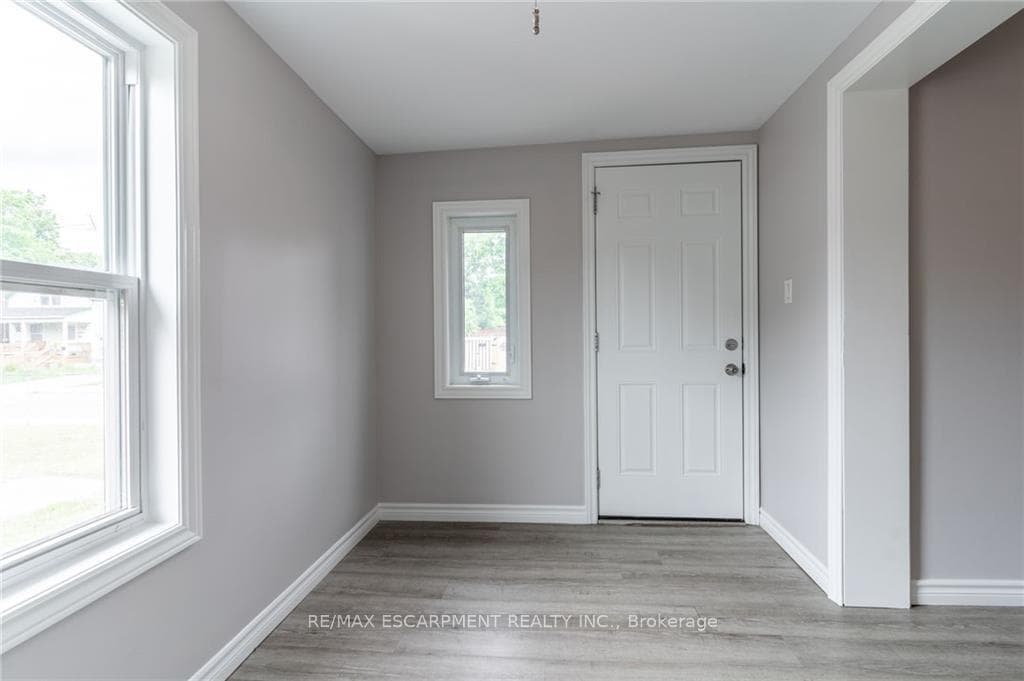 135 Mcanulty Boulevard photo 21