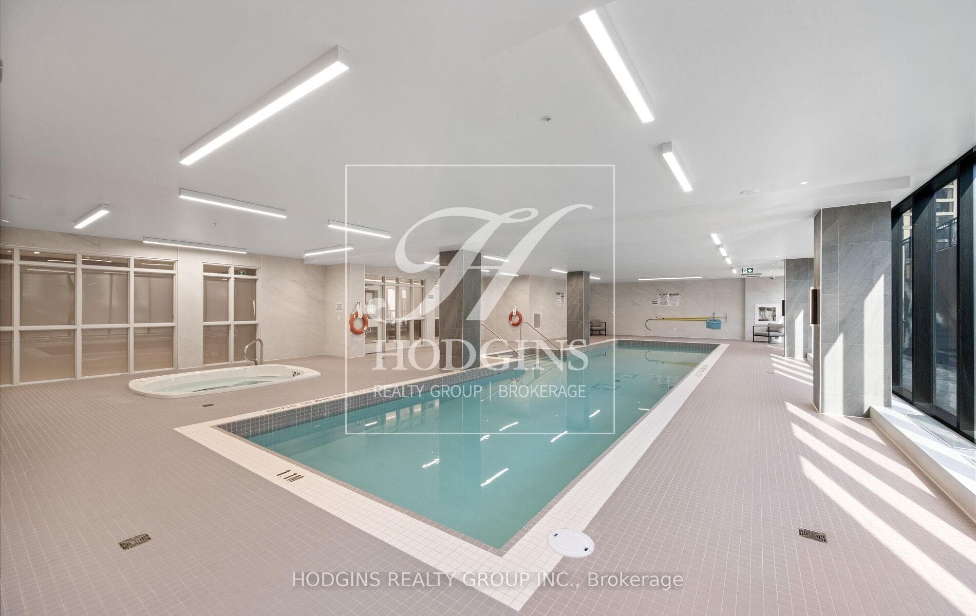 1035 Southdown Road Unit LPH 1801 photo 40