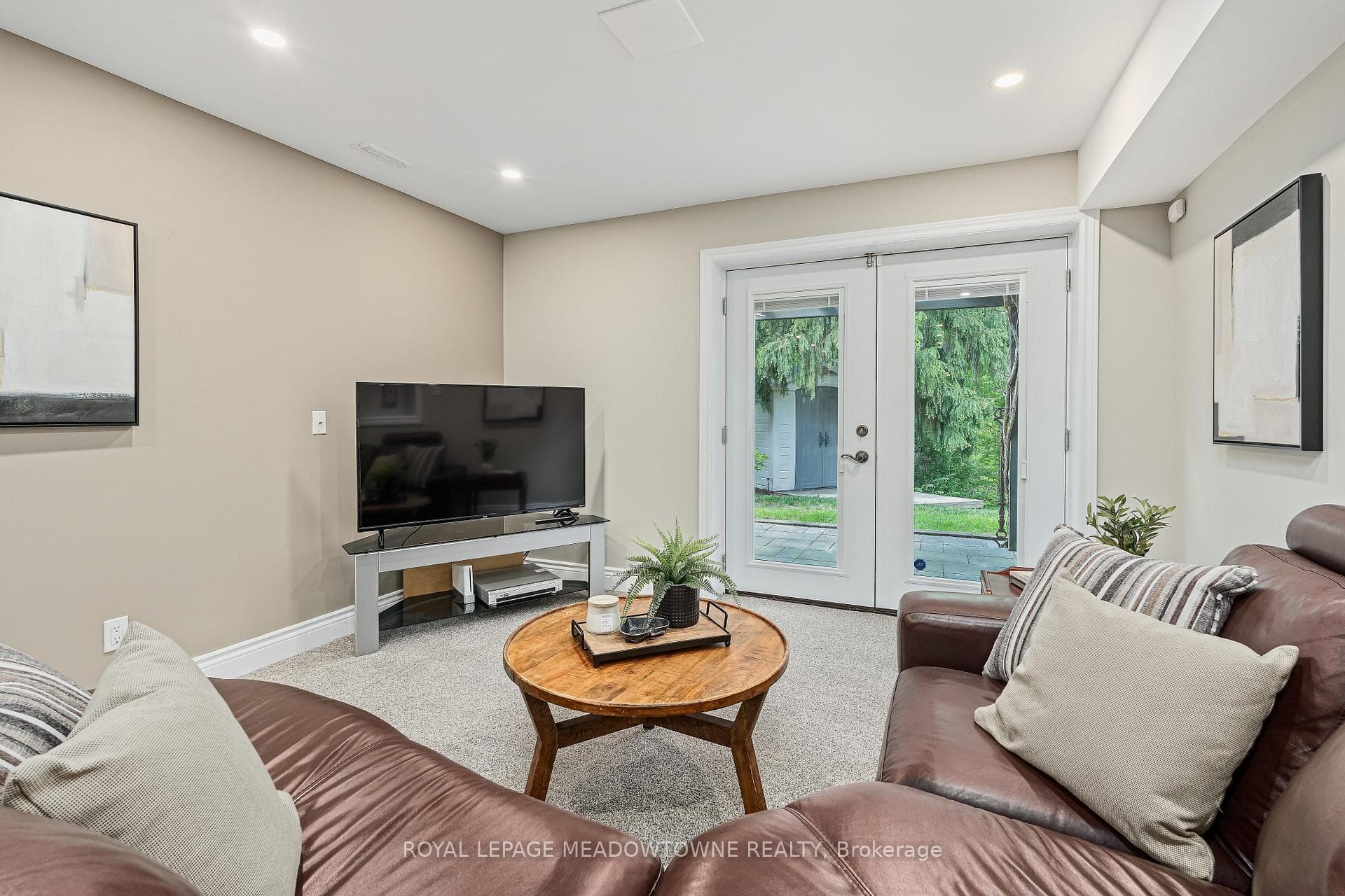 33 Heslop Court photo 34