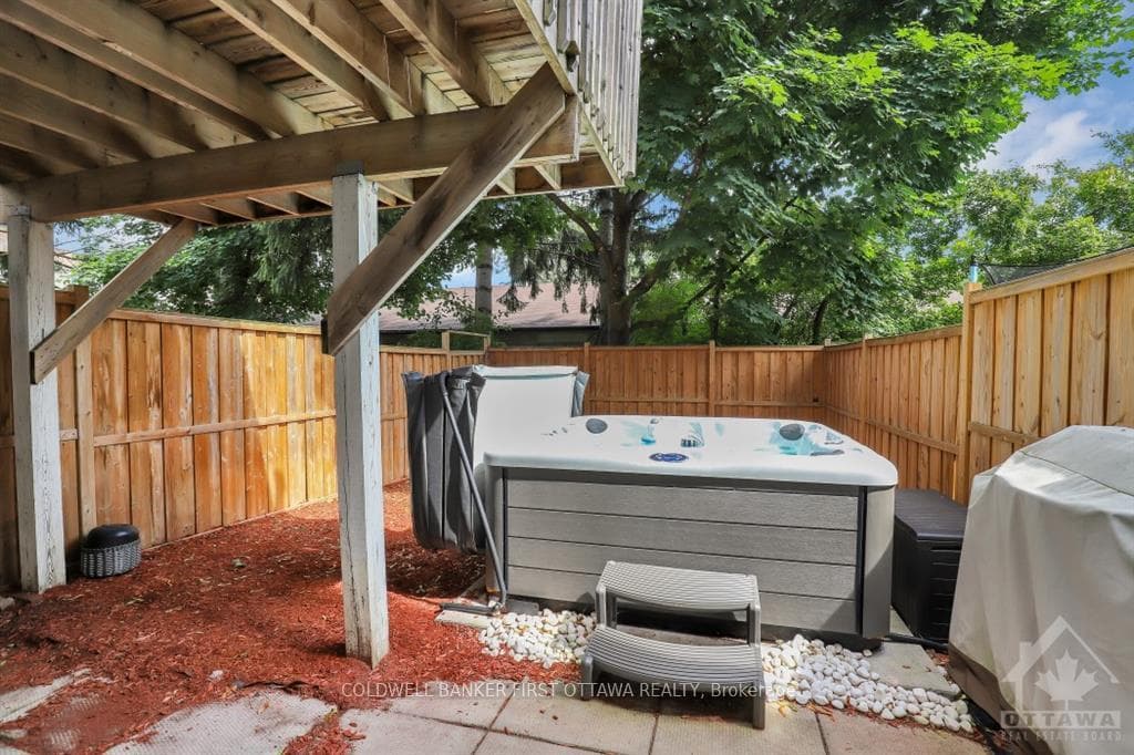 11 LOMBARDO Drive photo 30