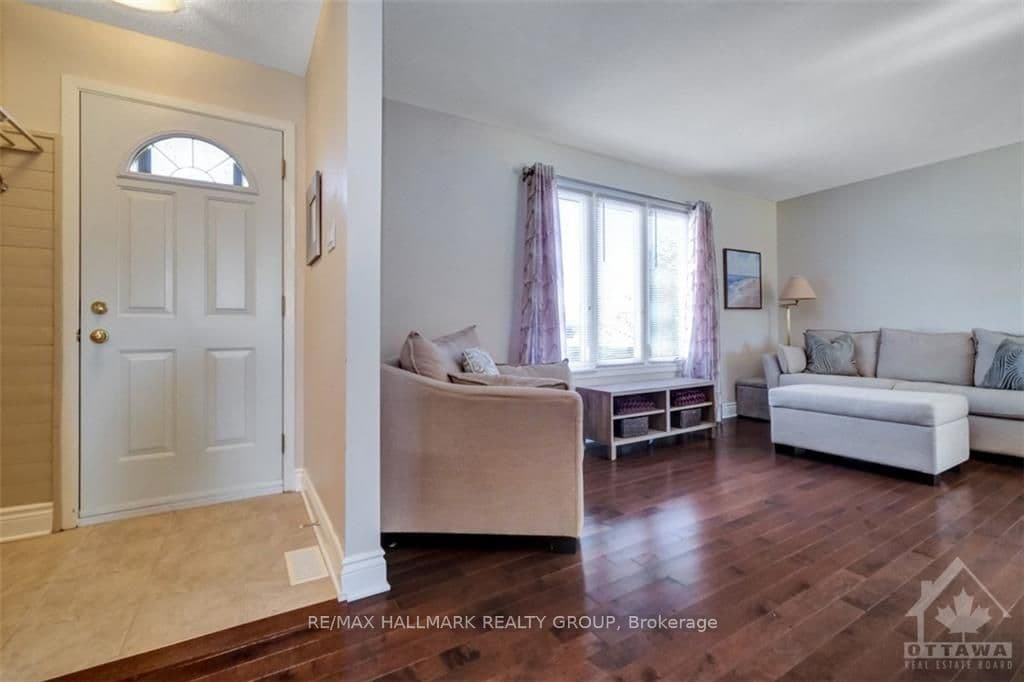 14 ASSINIBOINE Drive photo 3