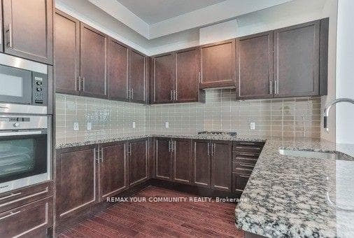 39 Queens Quay Unit 815 photo 24