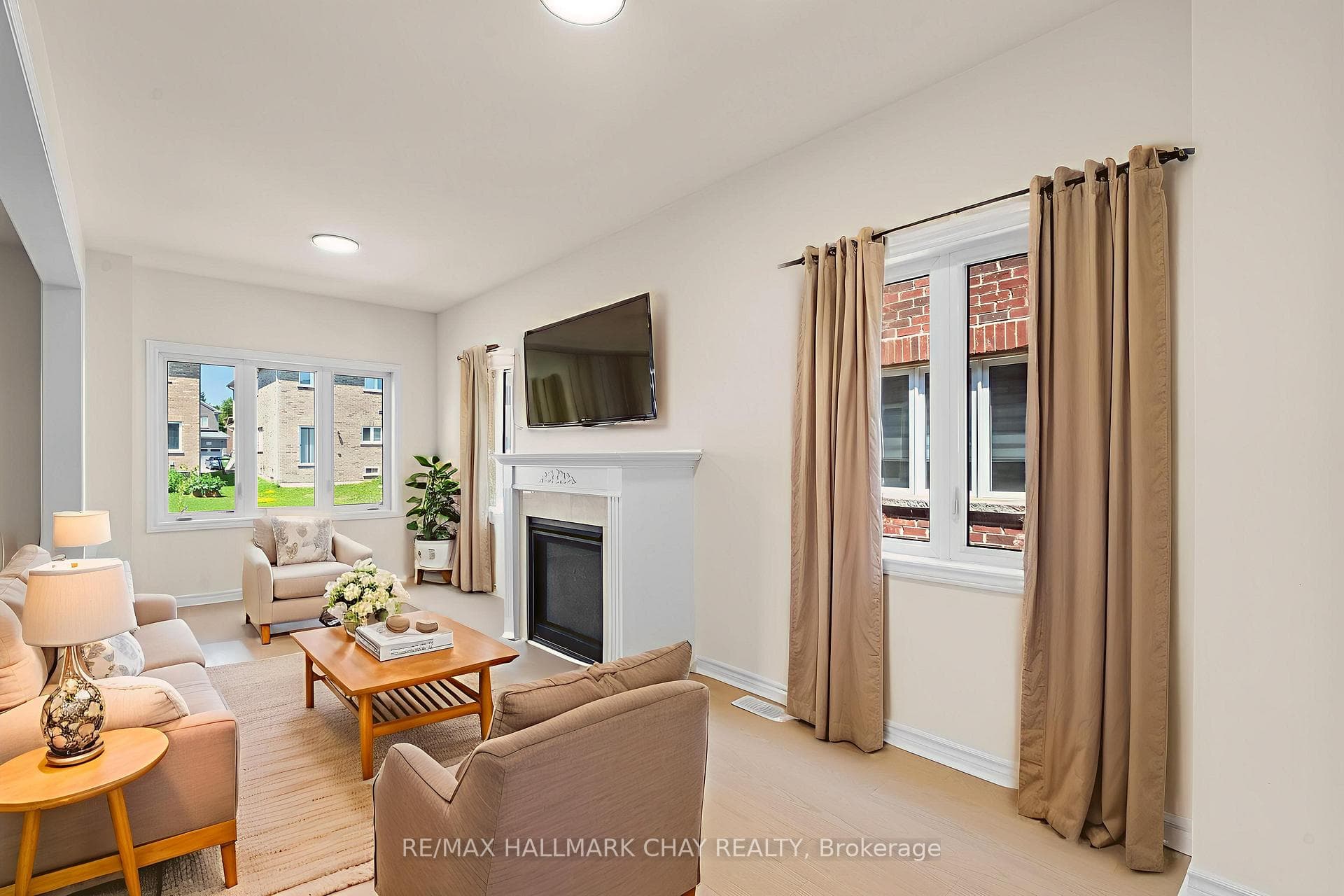 143 seeley Avenue photo 7