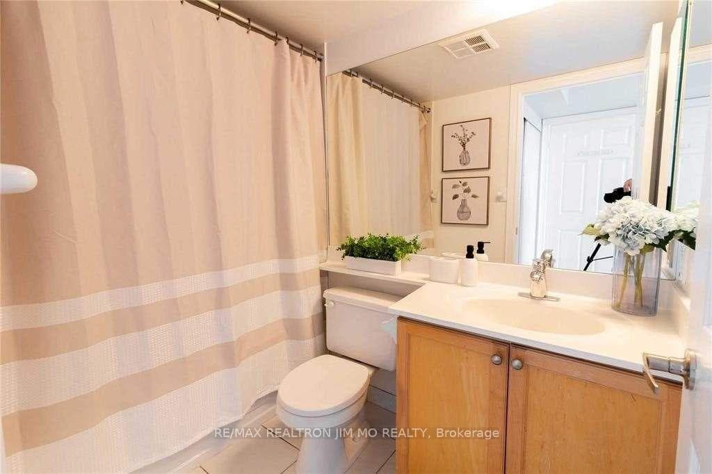 33 Cox Boulevard Unit 1221 photo 11