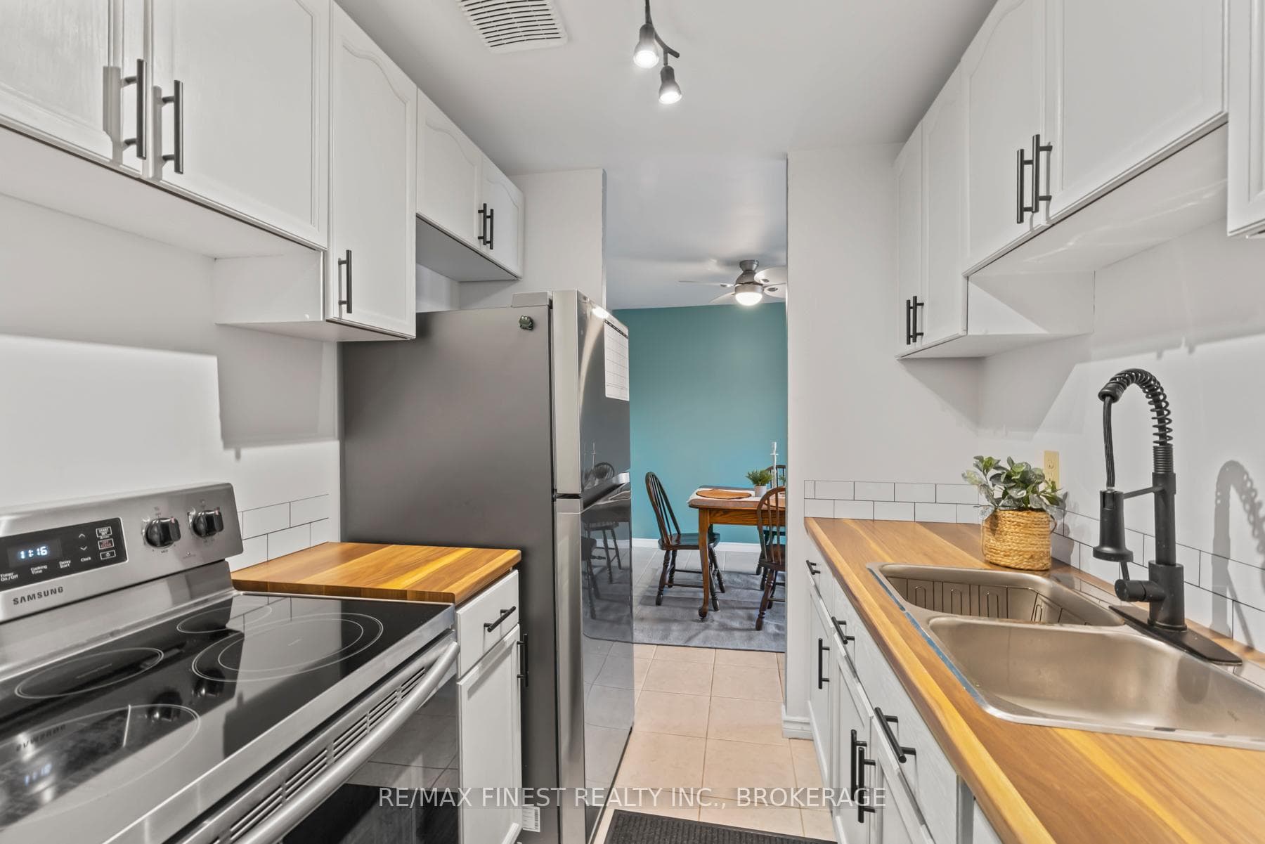 17 Eldon Hall Place Unit 104 photo 15