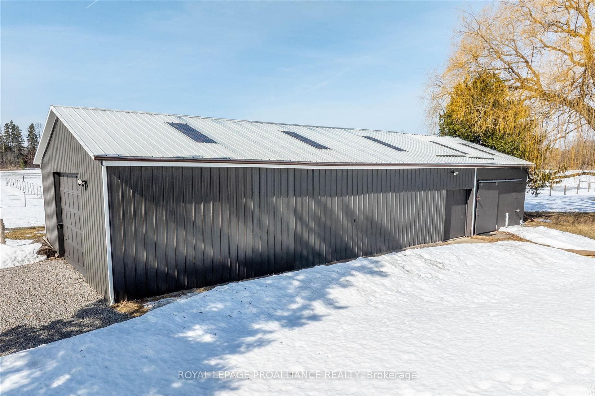 110 Greenwood Road photo 35