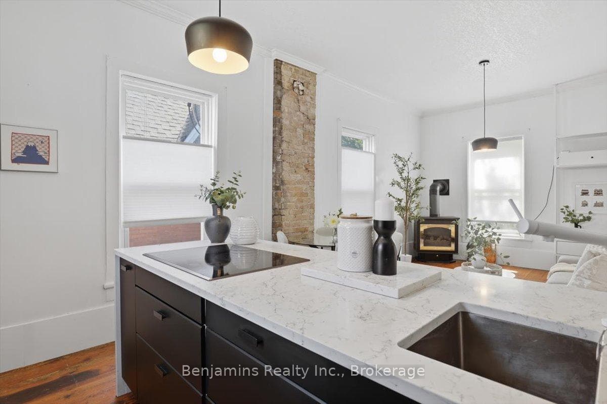 53 Eby Street photo 19