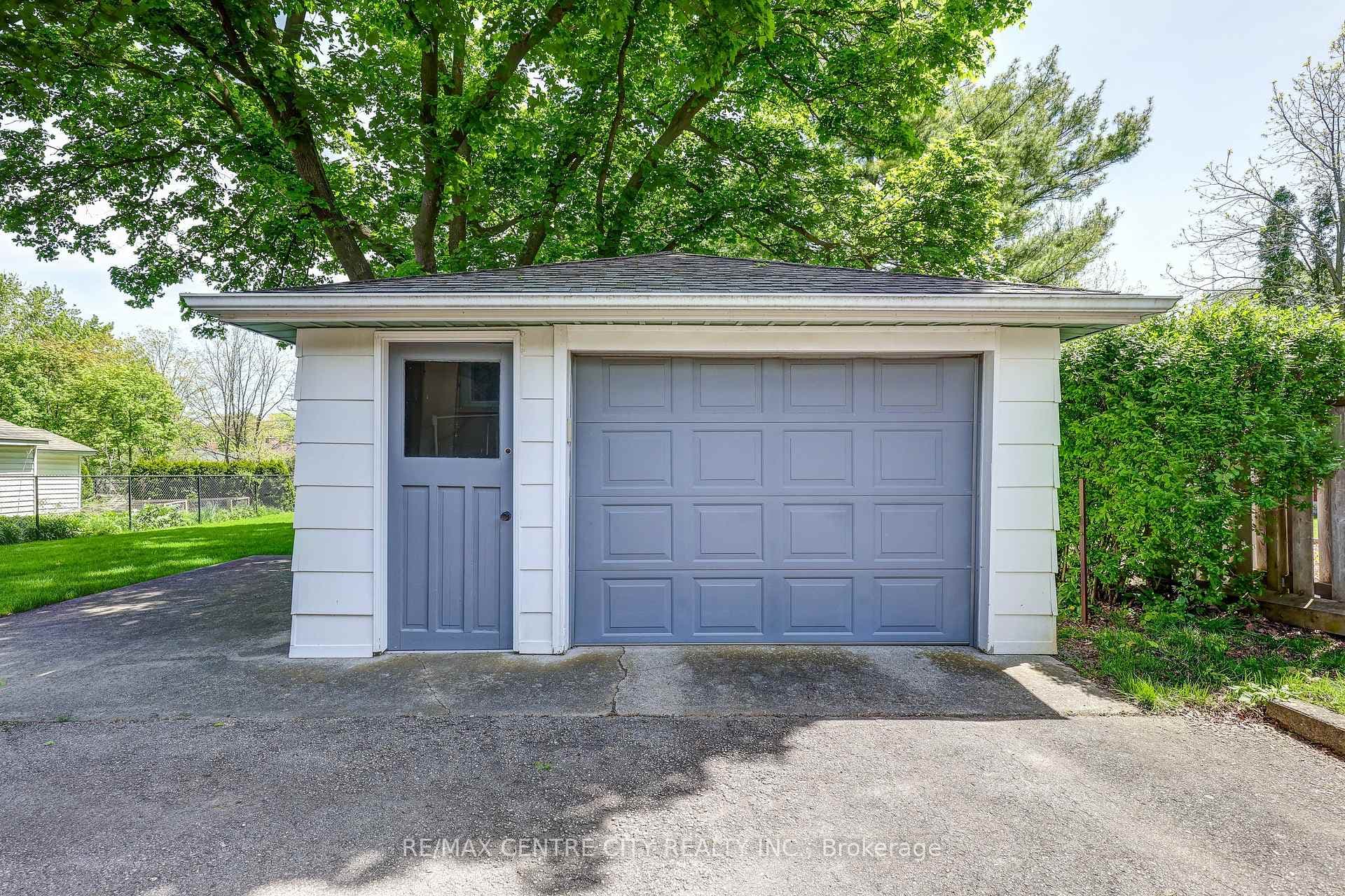 466 Beachwood Avenue photo 28