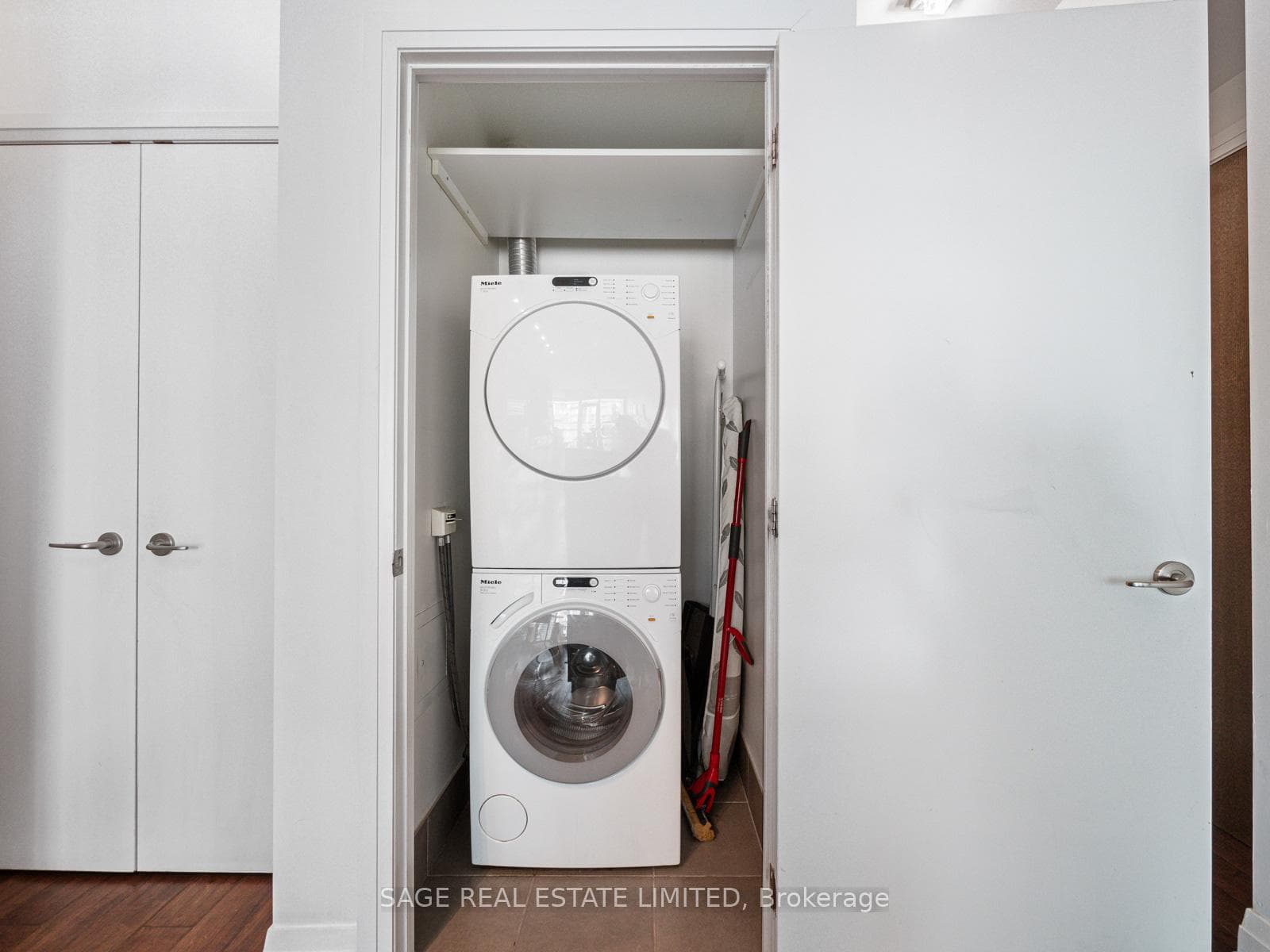 80 John Street Unit 2107 photo 29
