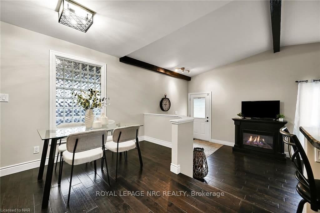 Vaulted ceiling
