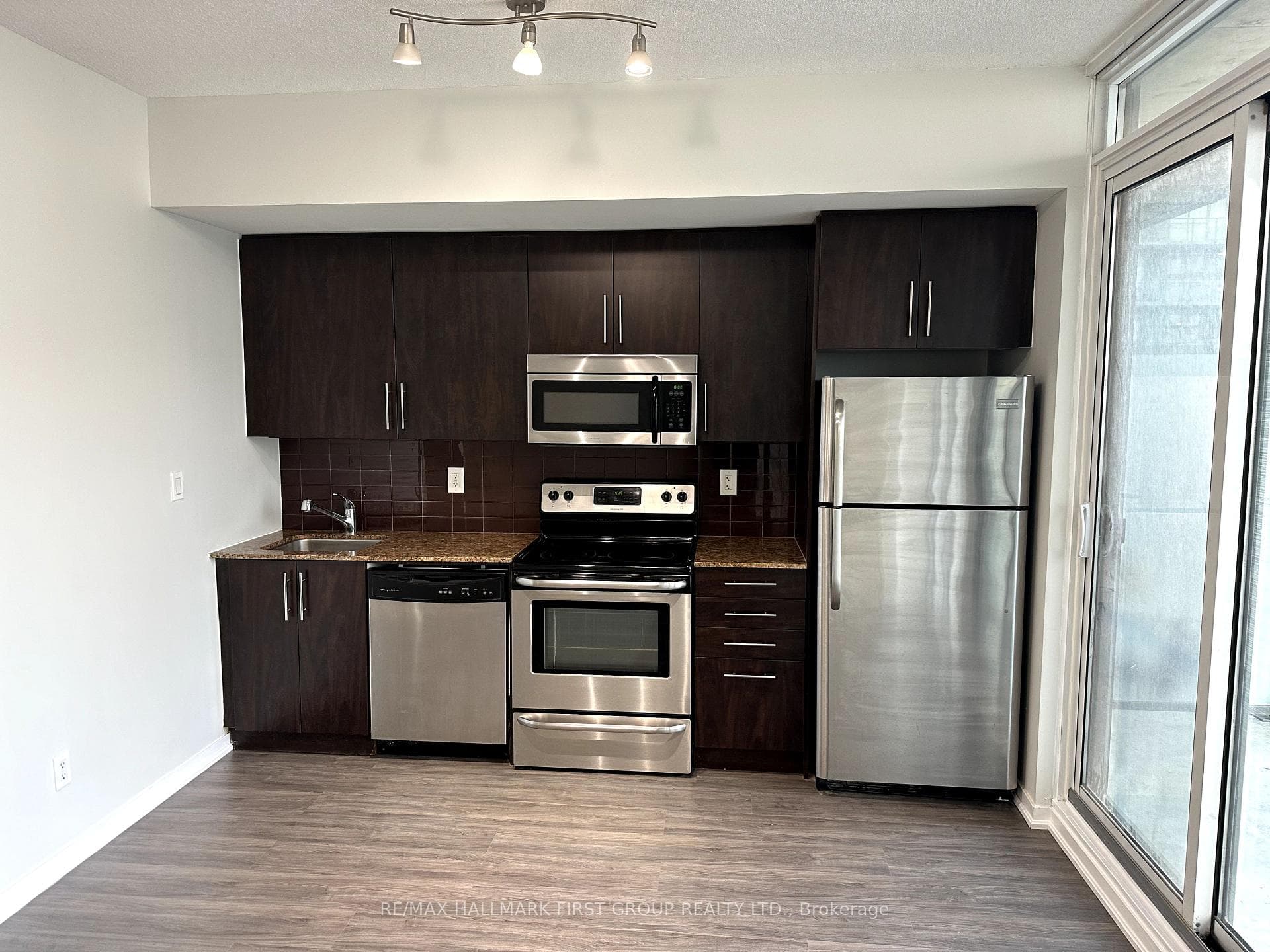 55 Bremner Boulevard Unit 4106 photo 7