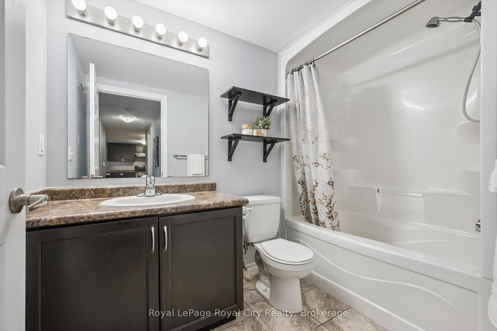 67 Kingsbury Square Unit 111 photo 21