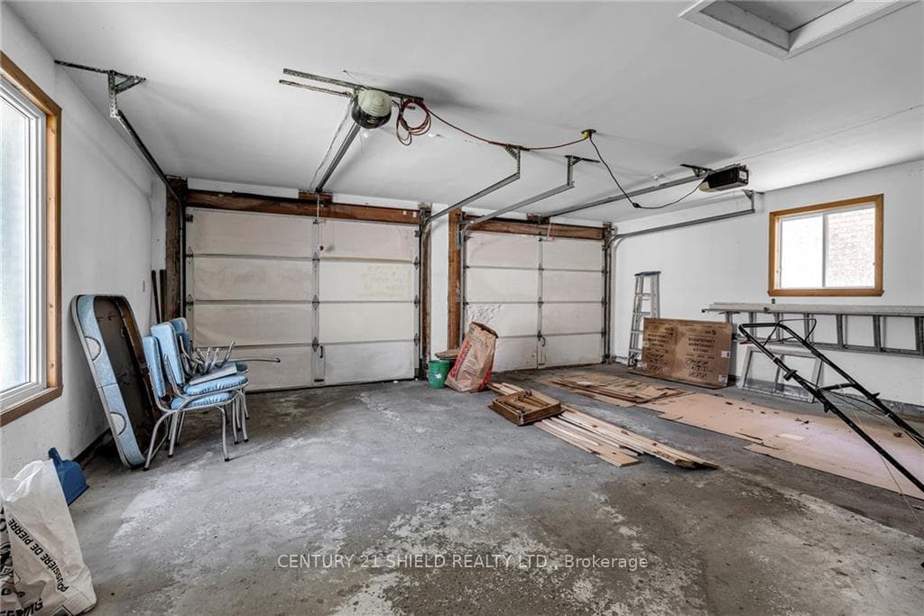 1715 BLAKELY Drive photo 24