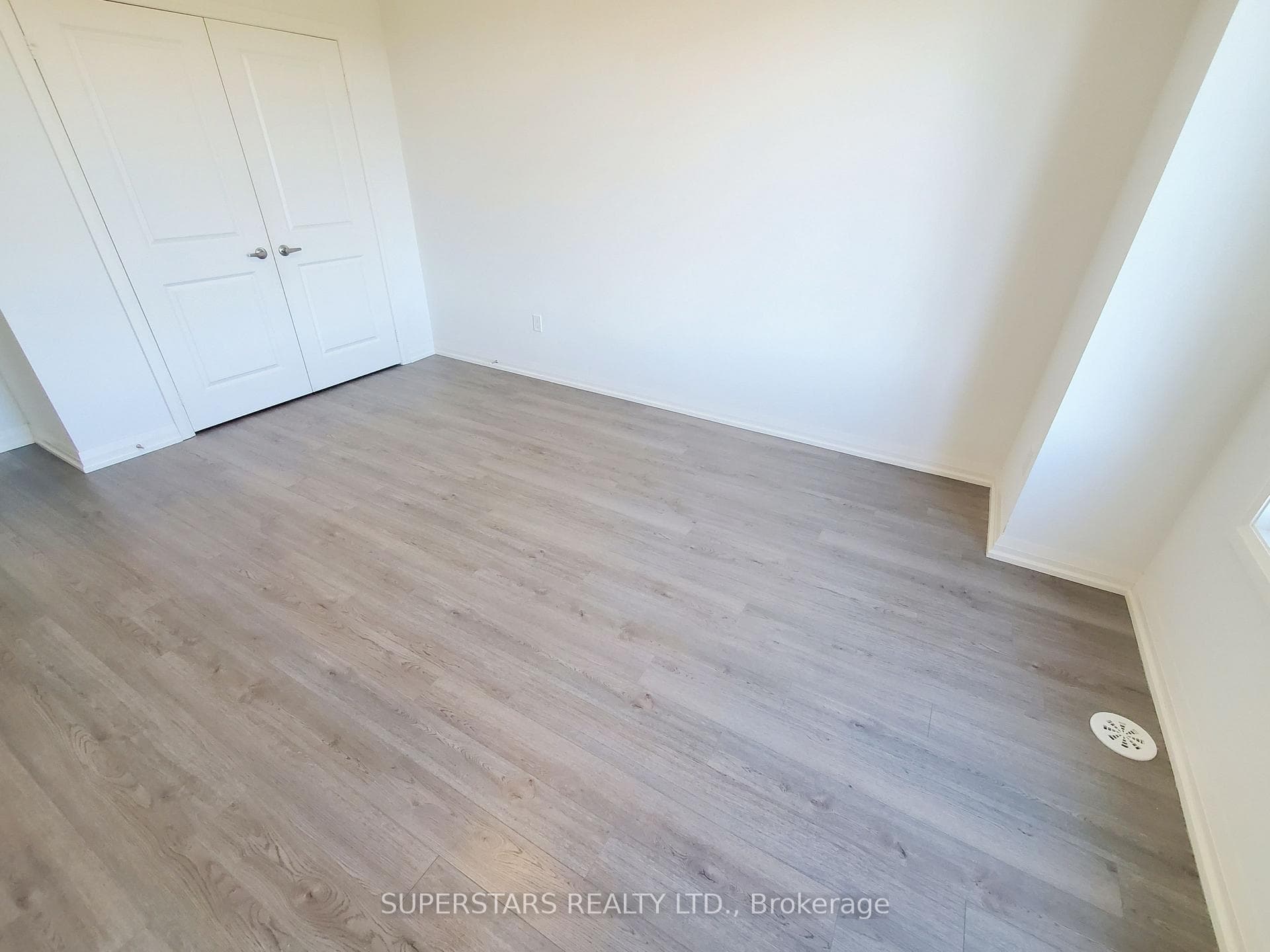 73 Ilan Ramon Boulevard photo 11
