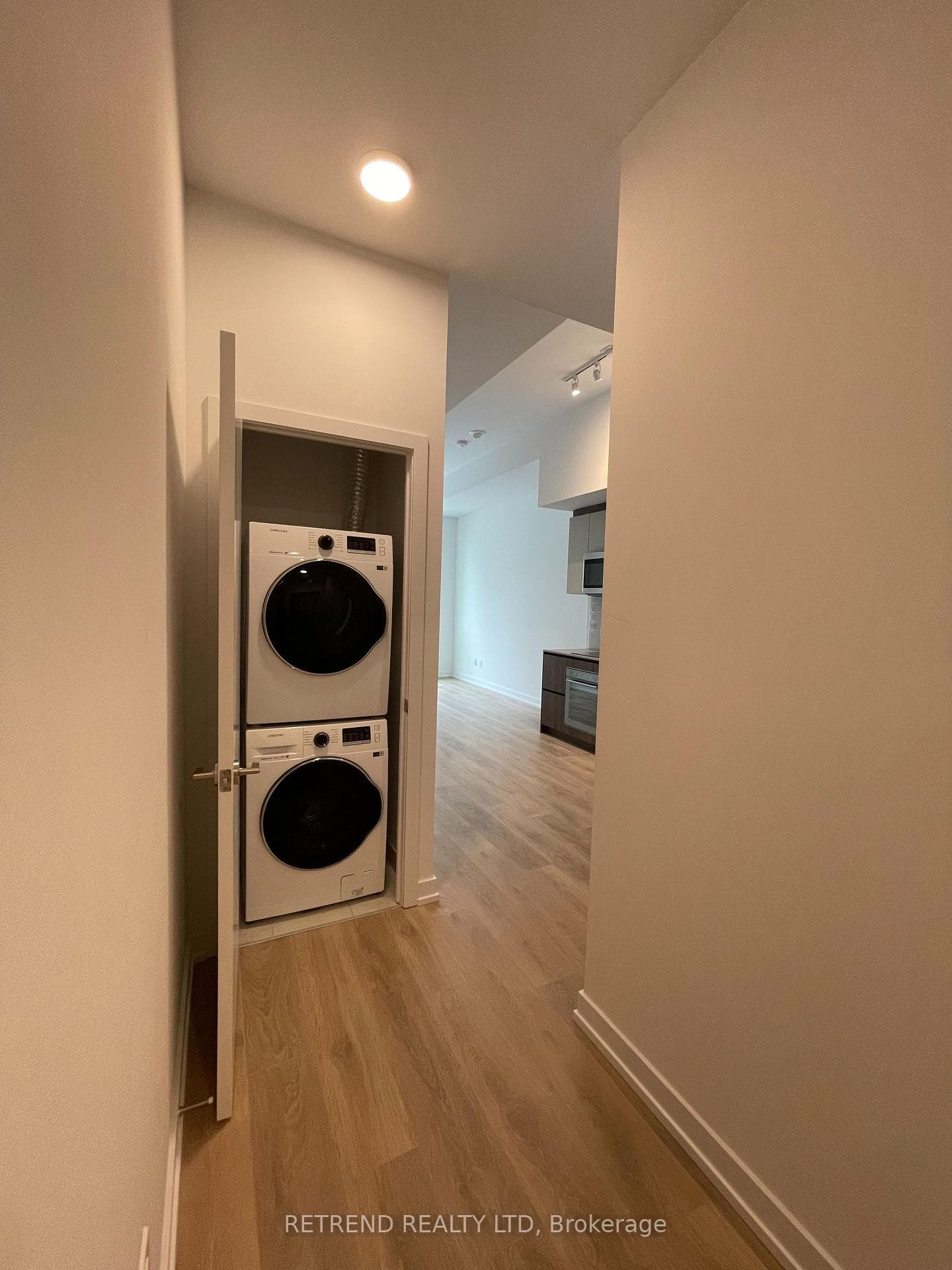 150 logan Avenue Unit 113 photo 5