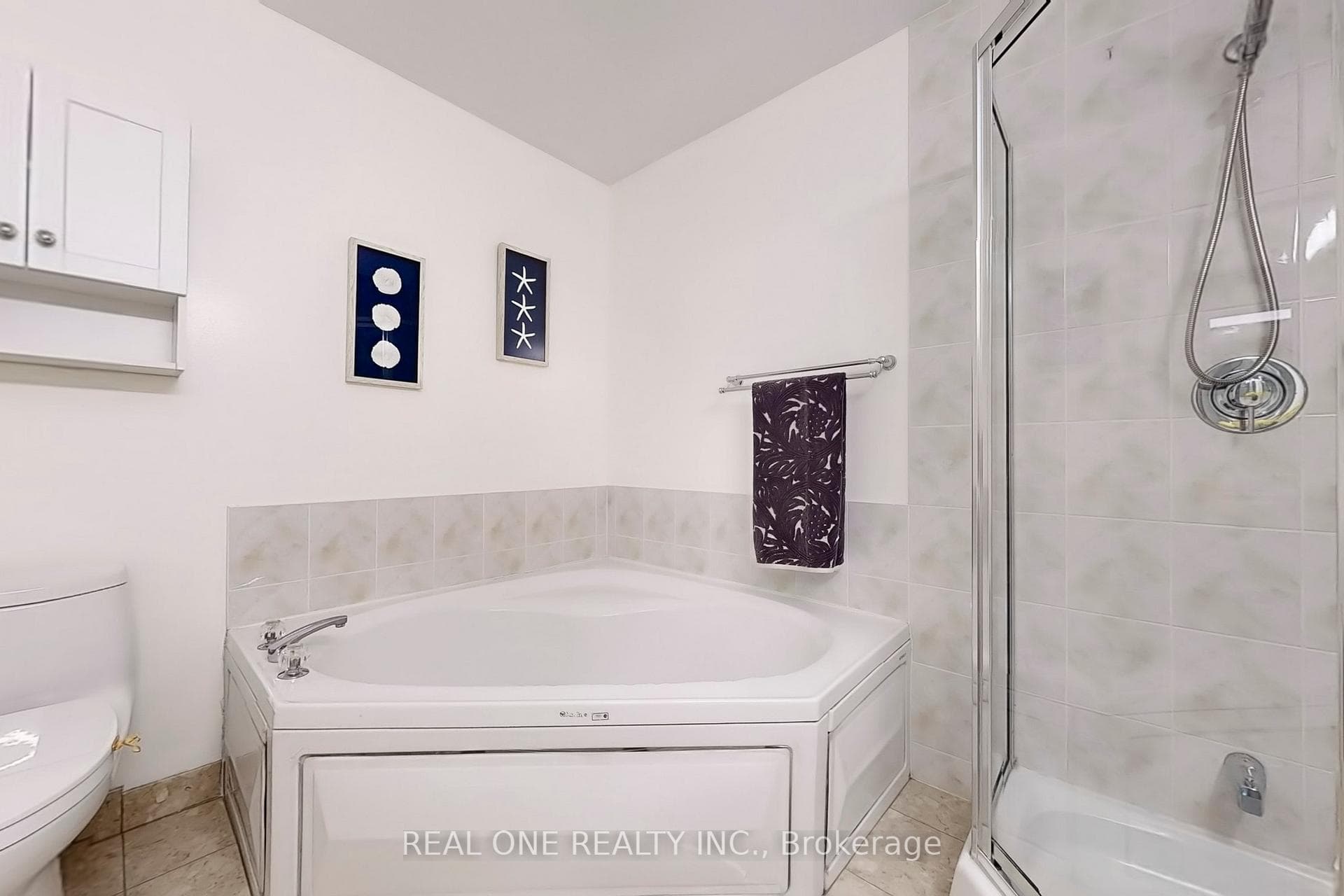 8 Covington Road Unit 101 photo 22