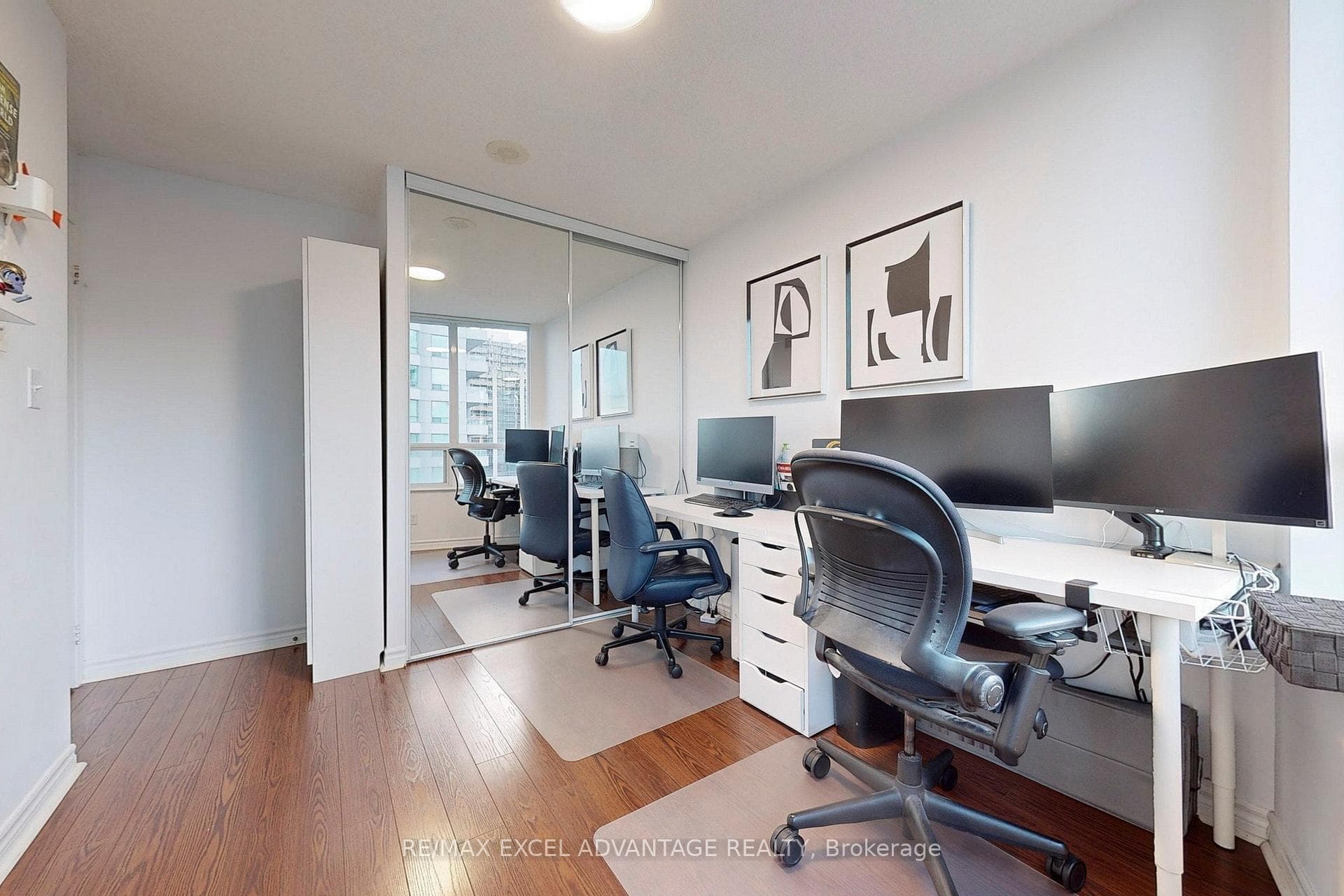18 Spring Garden Avenue Unit 2203 photo 15