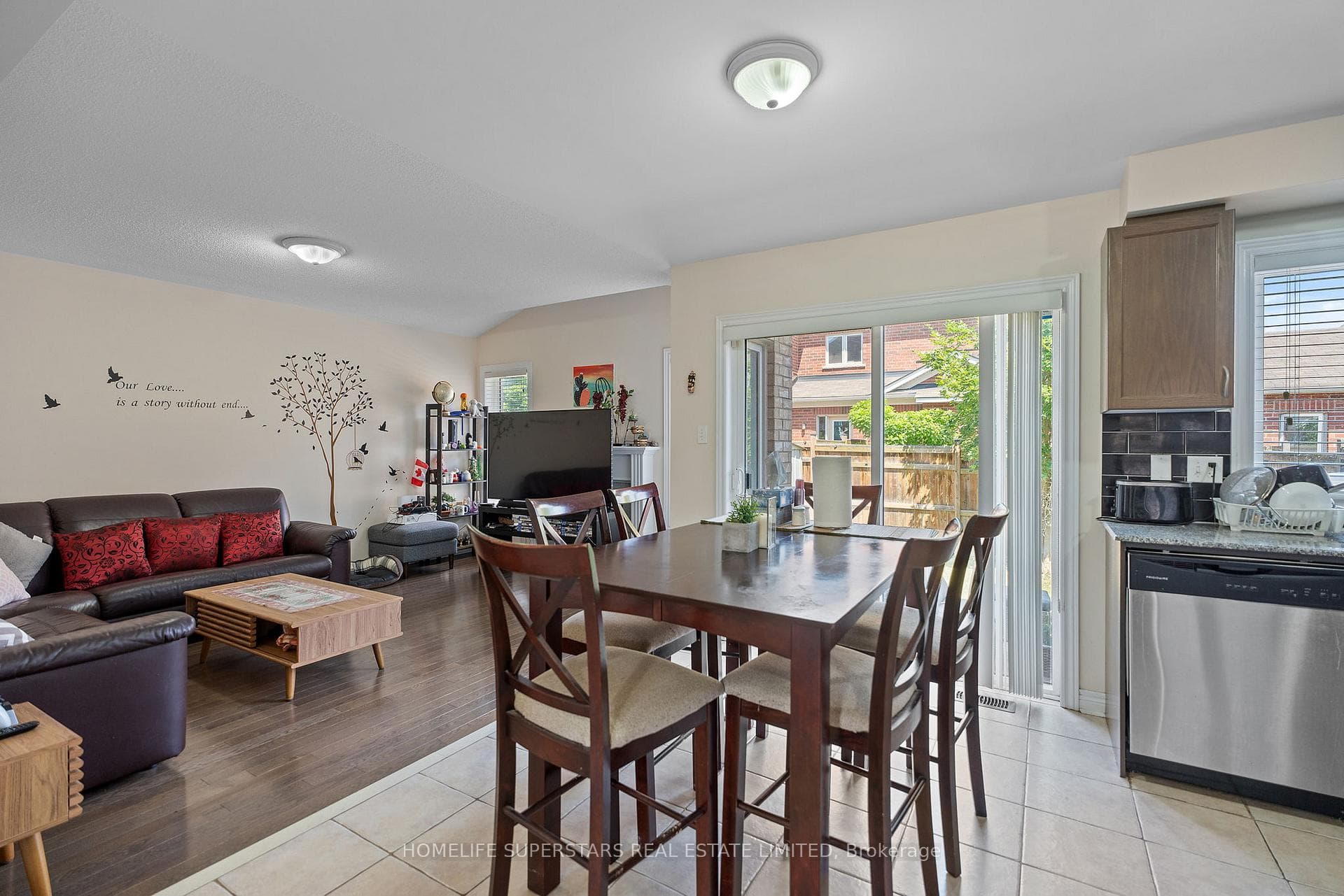 2 Durham Way photo 10